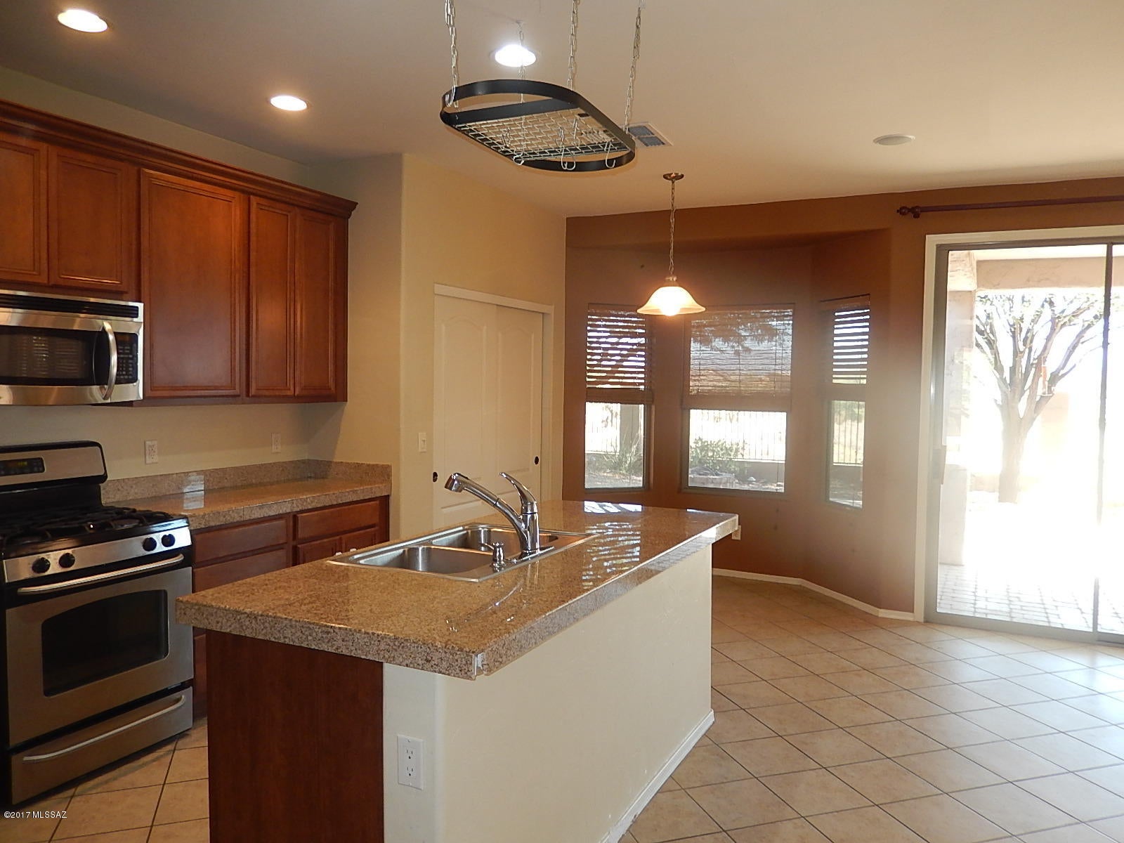 Somerset Canyon Neighborhood 10, Par. X,Y - Residential Lease