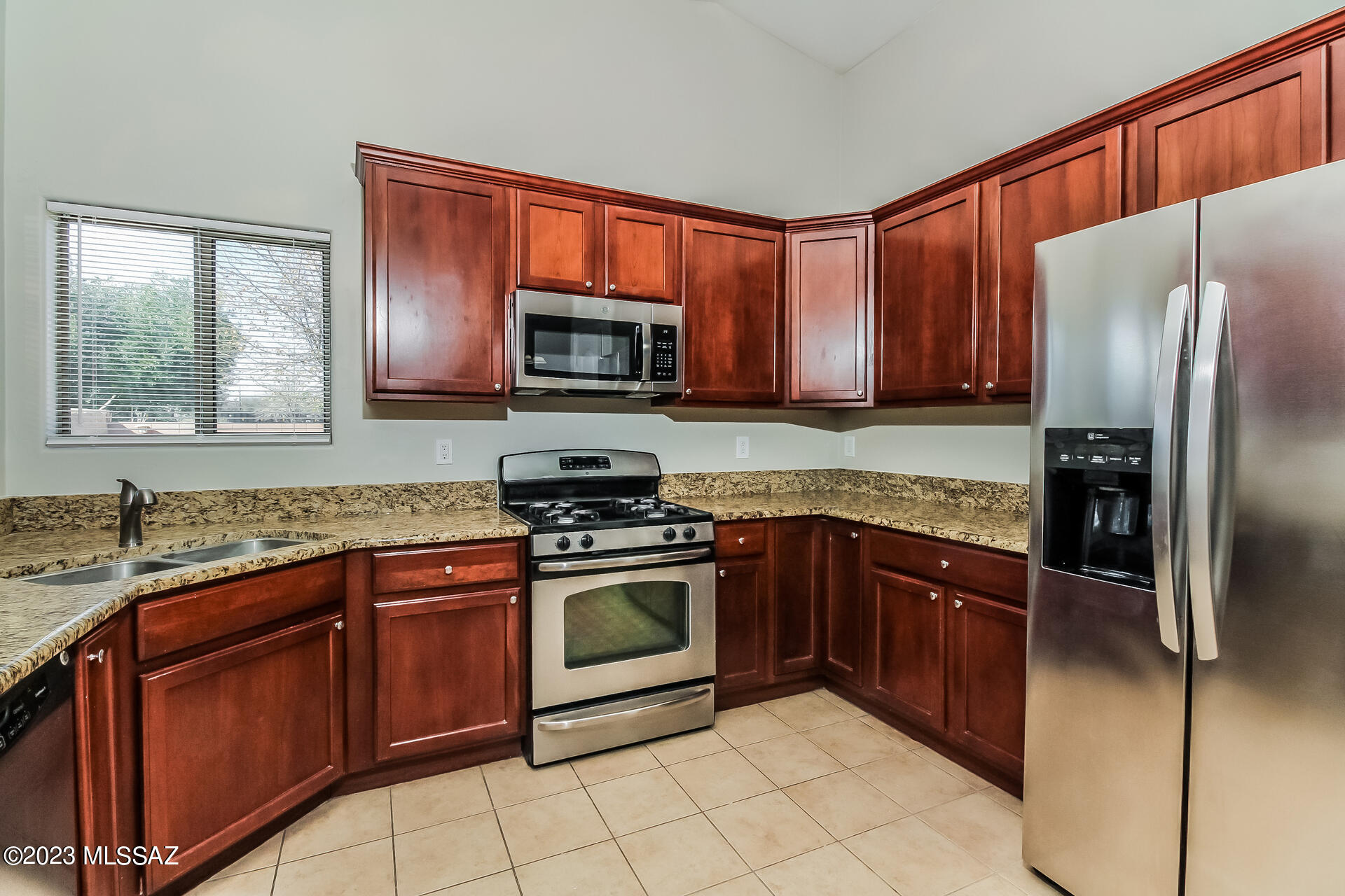 Madera Highlands Villages 11-14 & 16-23 - Residential Lease