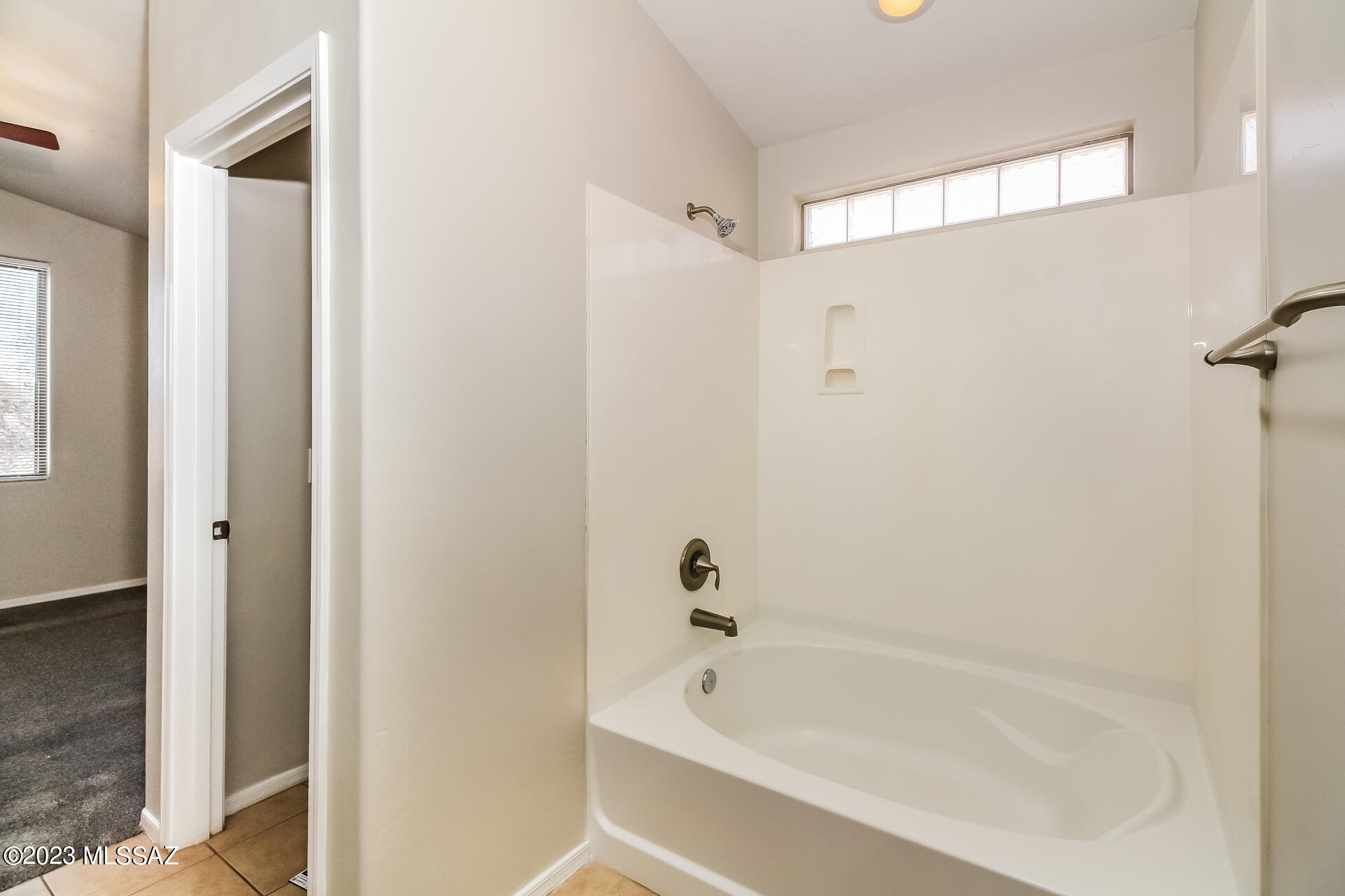 Madera Highlands Villages 11-14 & 16-23 - Residential Lease