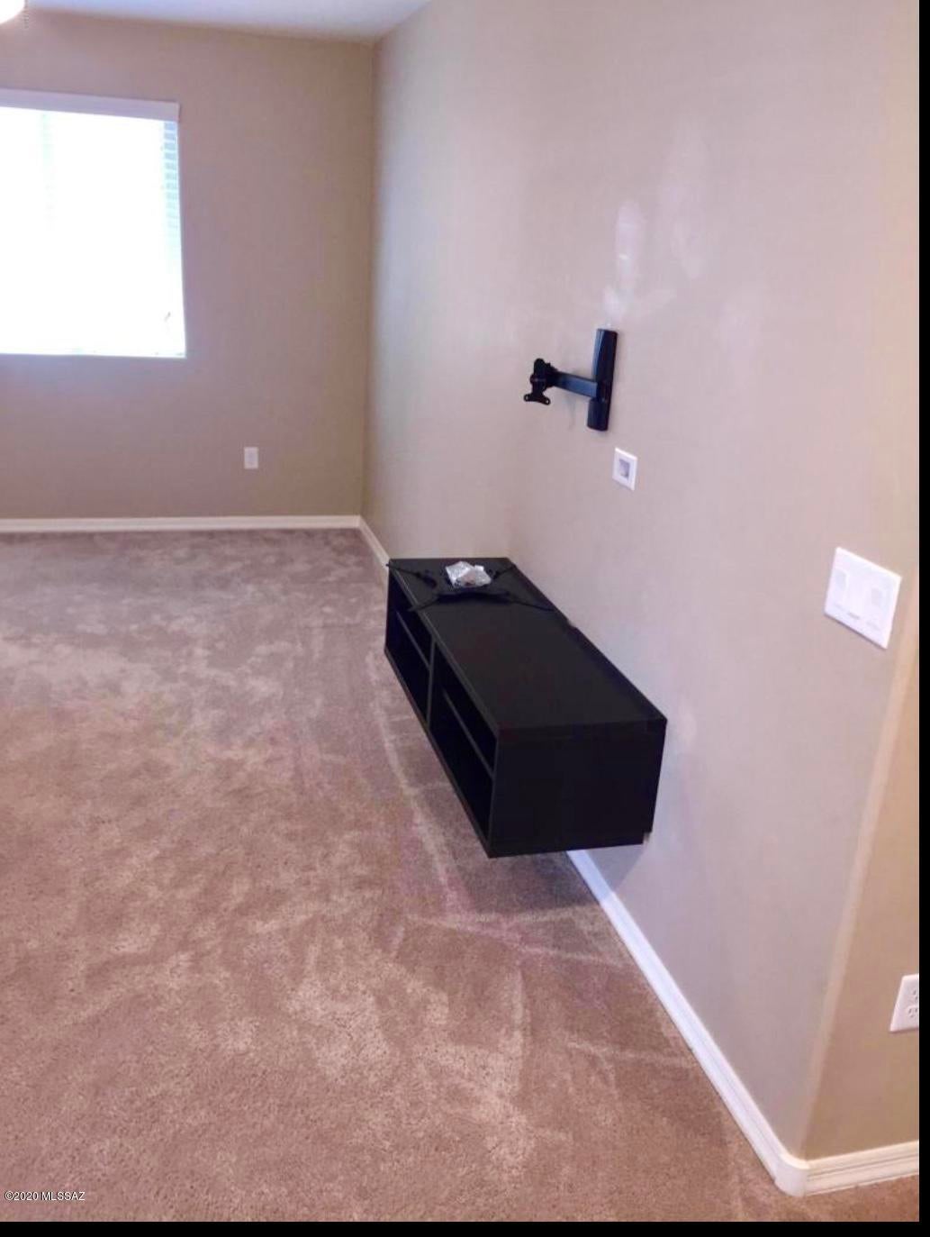 Presidios at Rancho Sahuarita (1-927) - Residential Lease