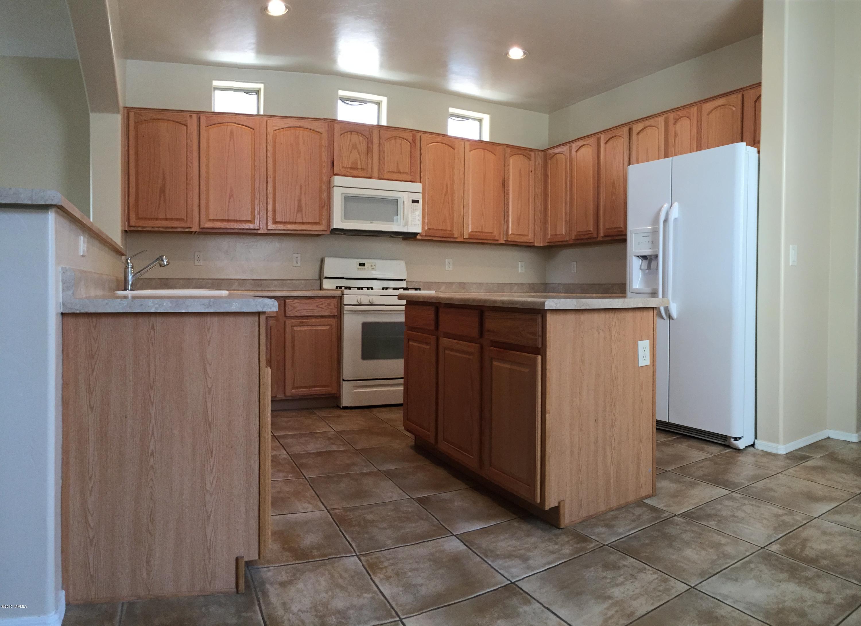 Agua Azul II (1-19,21-41,43-71) - Residential Lease