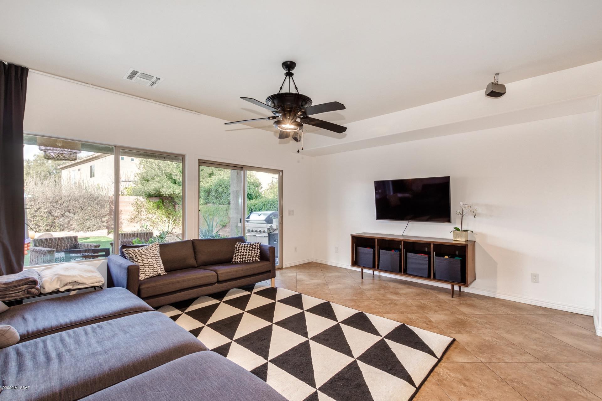 Encanto Del Lago (1-82) - Residential