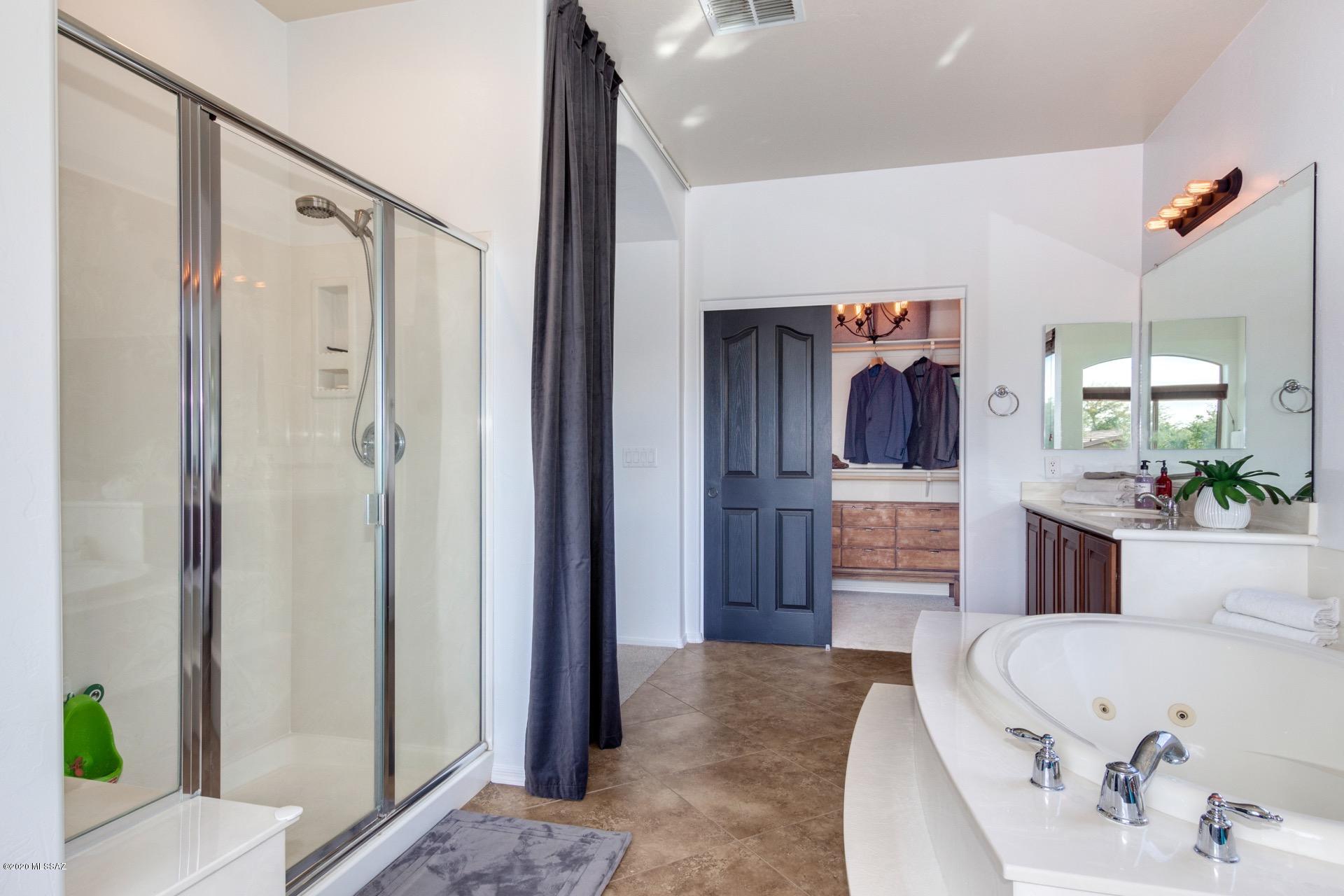 Encanto Del Lago (1-82) - Residential