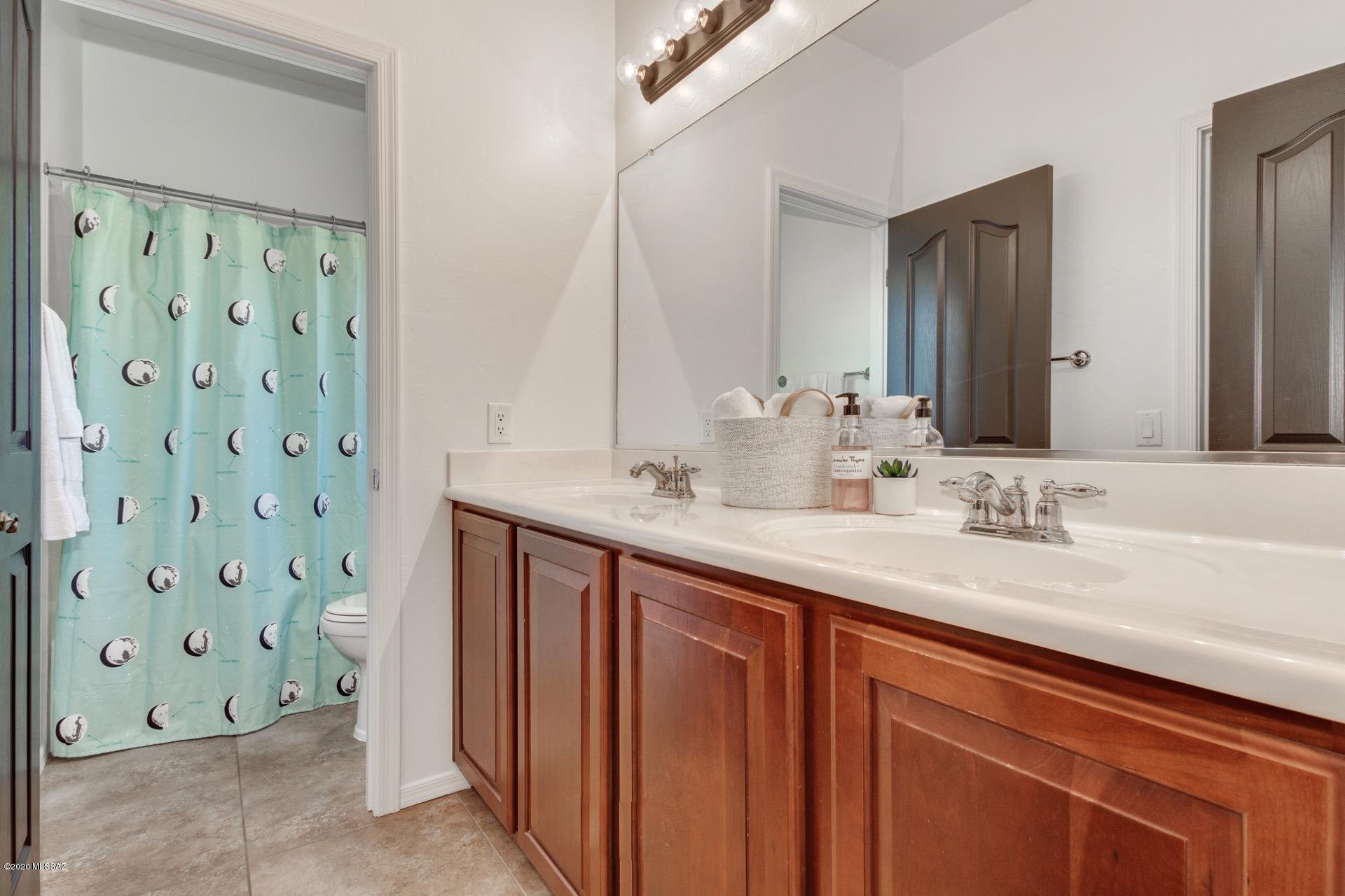 Encanto Del Lago (1-82) - Residential