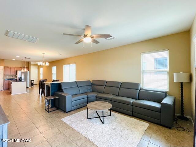 La Estancia De Tucson (1-330) - Residential Lease