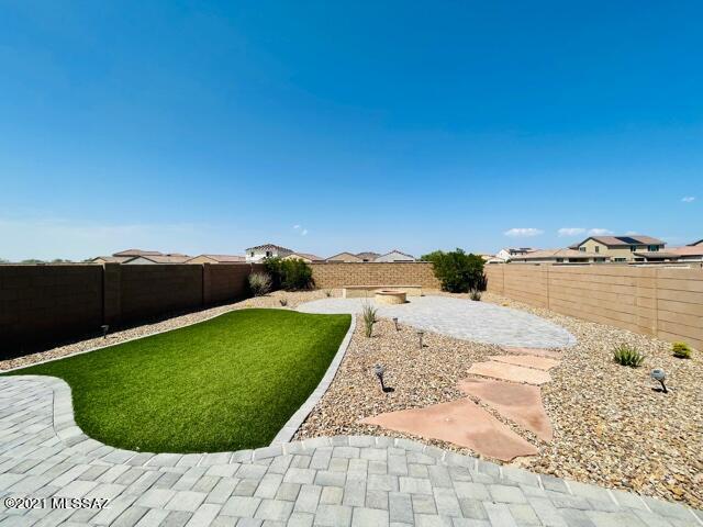 La Estancia De Tucson (1-330) - Residential Lease