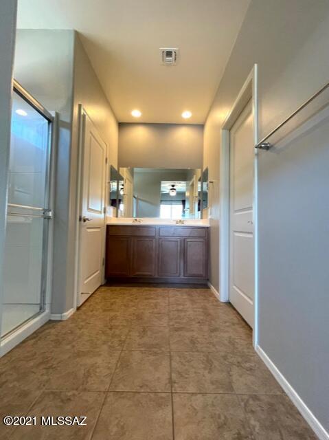 La Estancia De Tucson (1-330) - Residential Lease