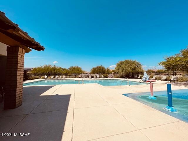 La Estancia De Tucson (1-330) - Residential Lease