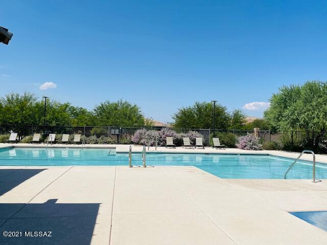 La Estancia De Tucson (1-330) - Residential Lease