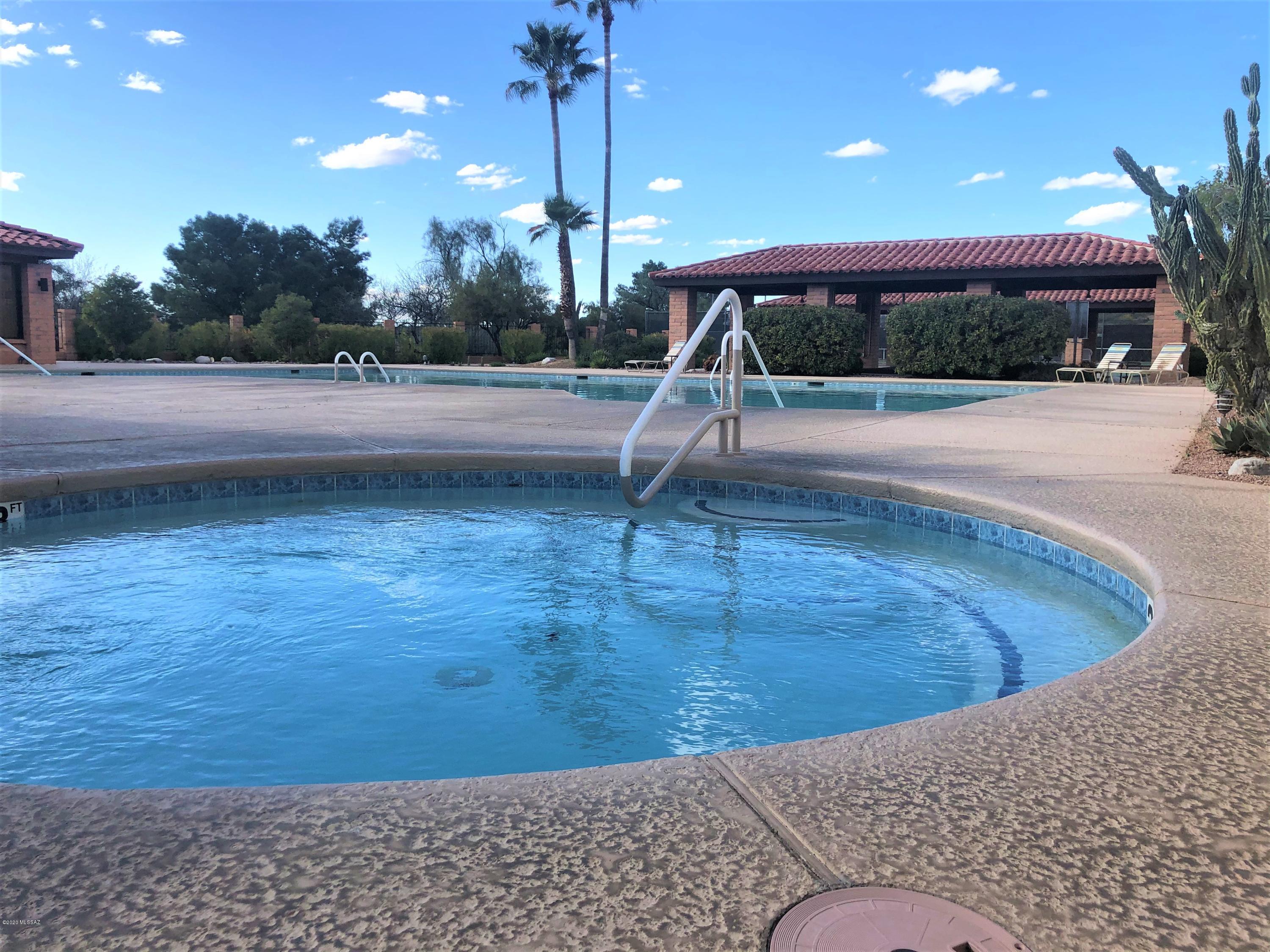 La Cholla Hills(1-313) - Residential