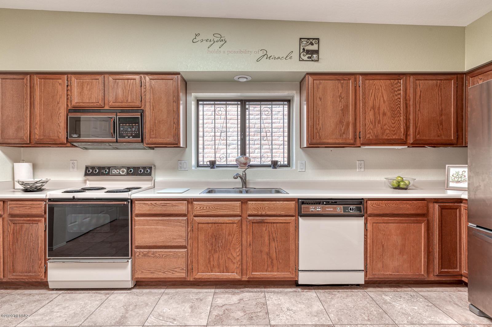 La Cholla Hills(1-313) - Residential