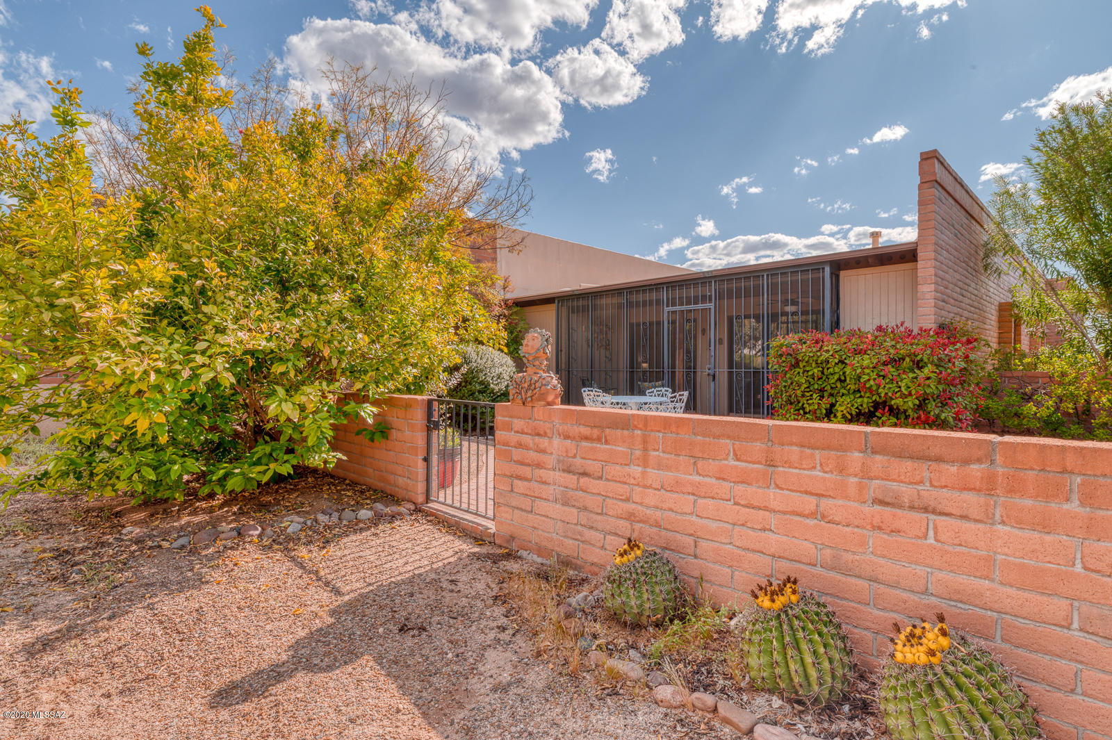 La Cholla Hills(1-313) - Residential