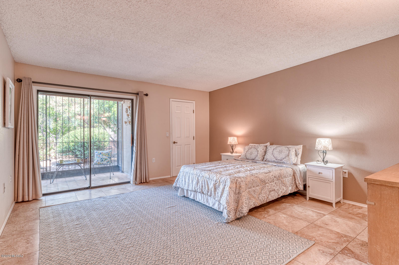 La Cholla Hills(1-313) - Residential