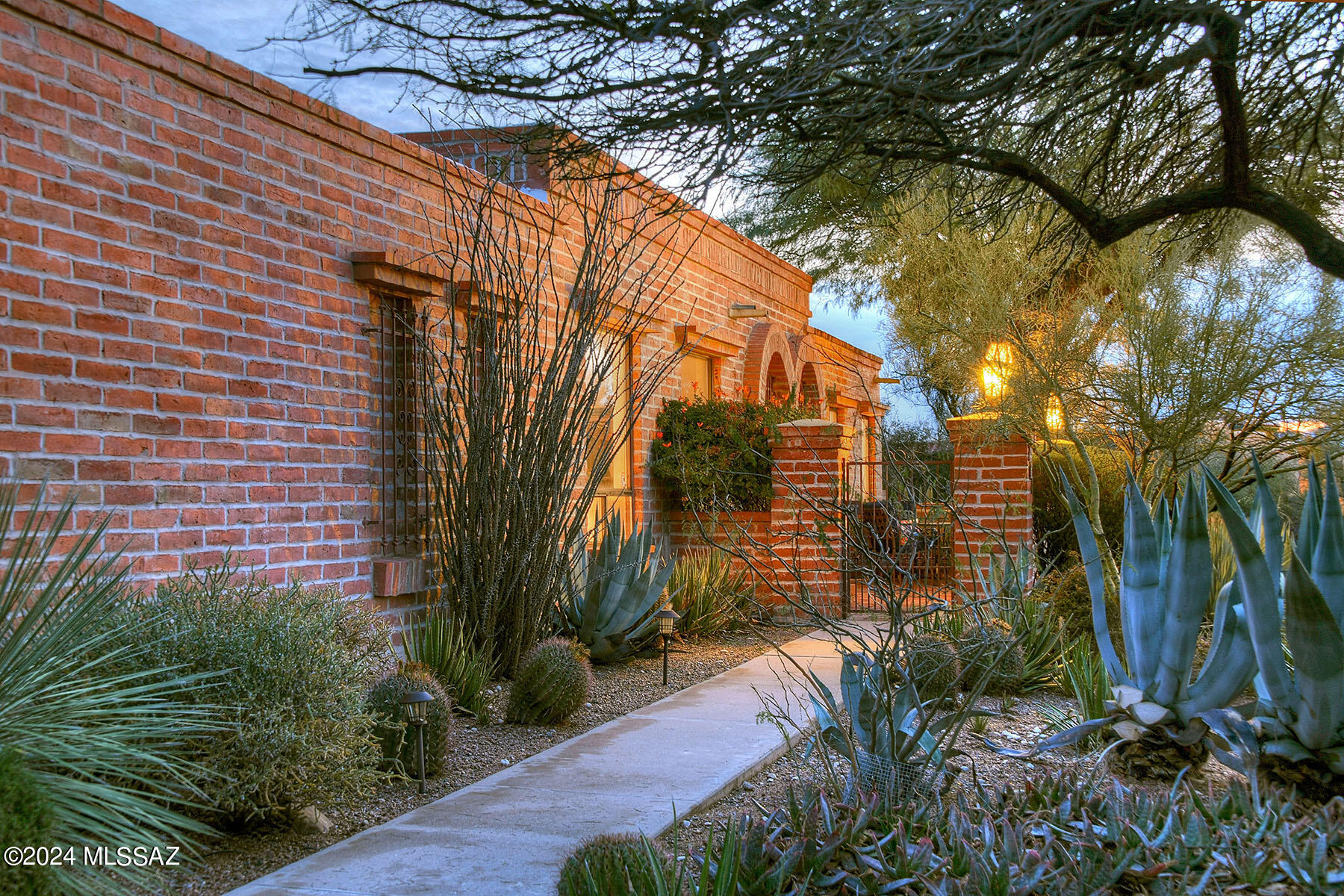 Catalina Foothills Est 8 - Residential