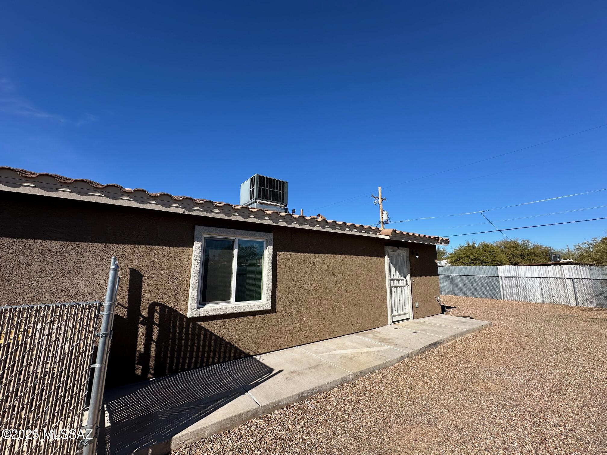El Rio Park - Residential Lease