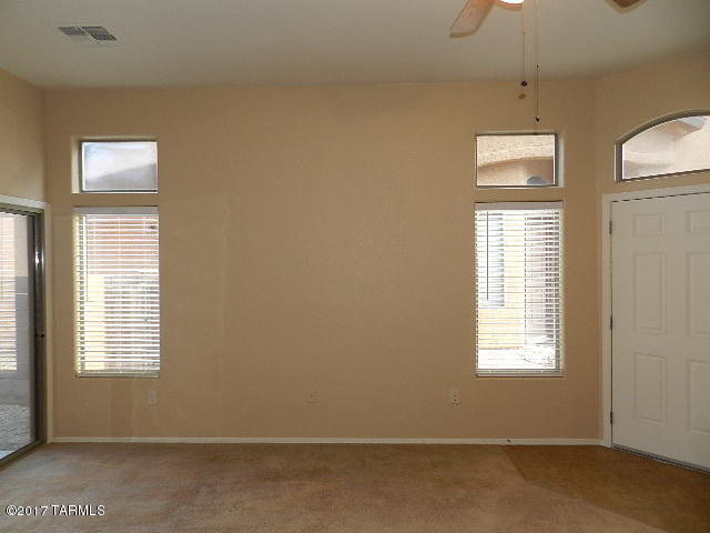 Tres Pueblos - Residential