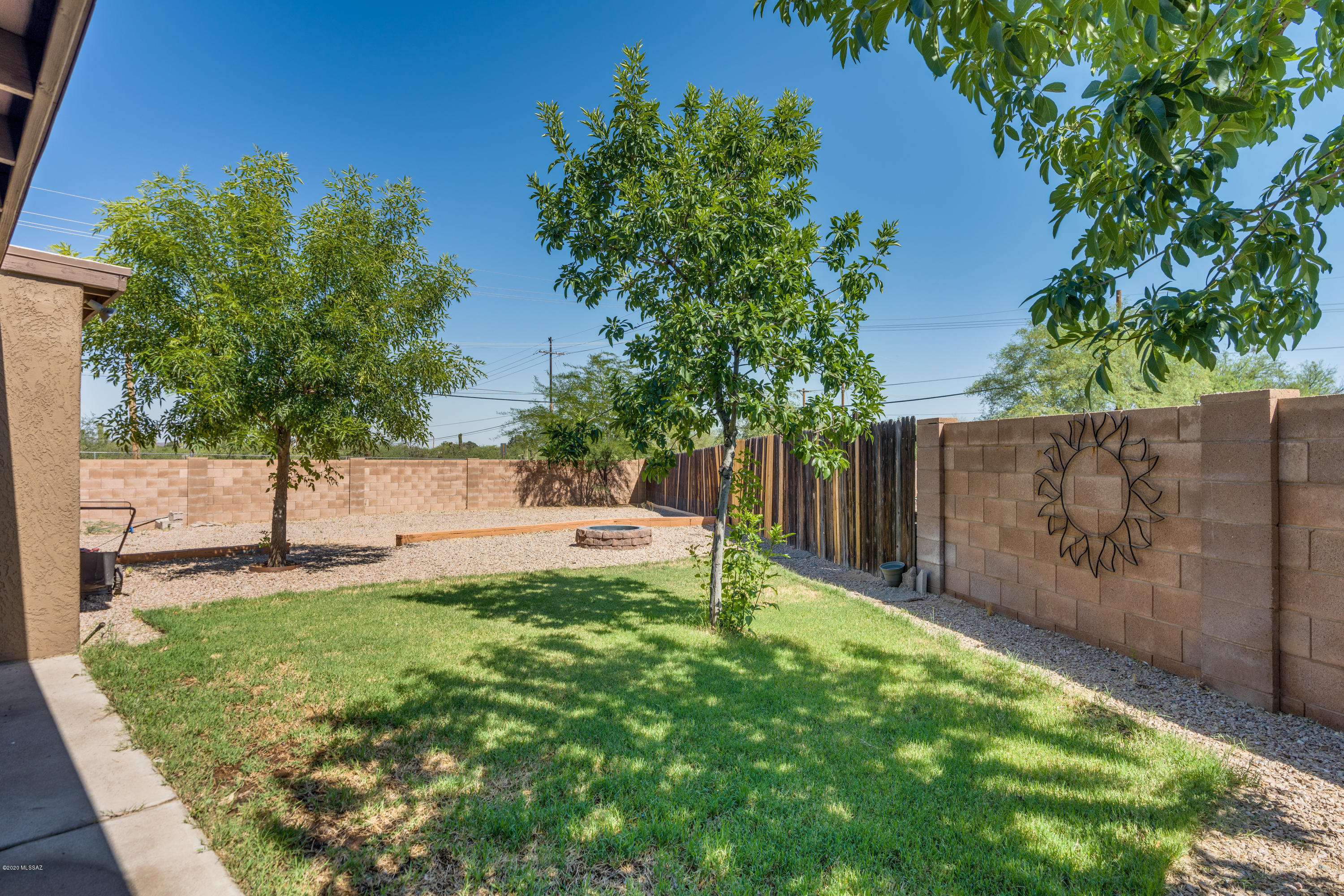 Casas Del Oeste (233-280) - Residential