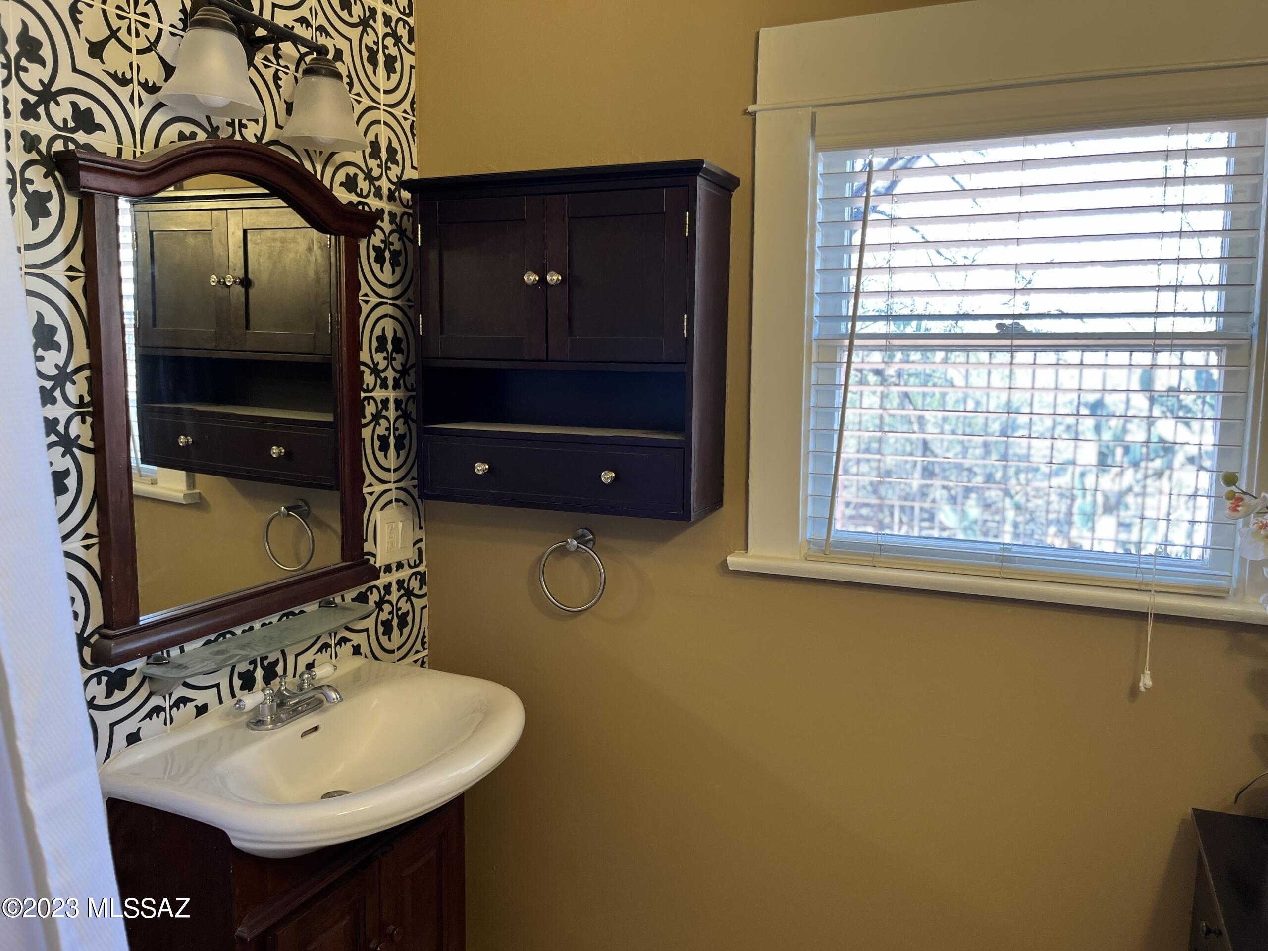 Monterey Addition - Residential Income