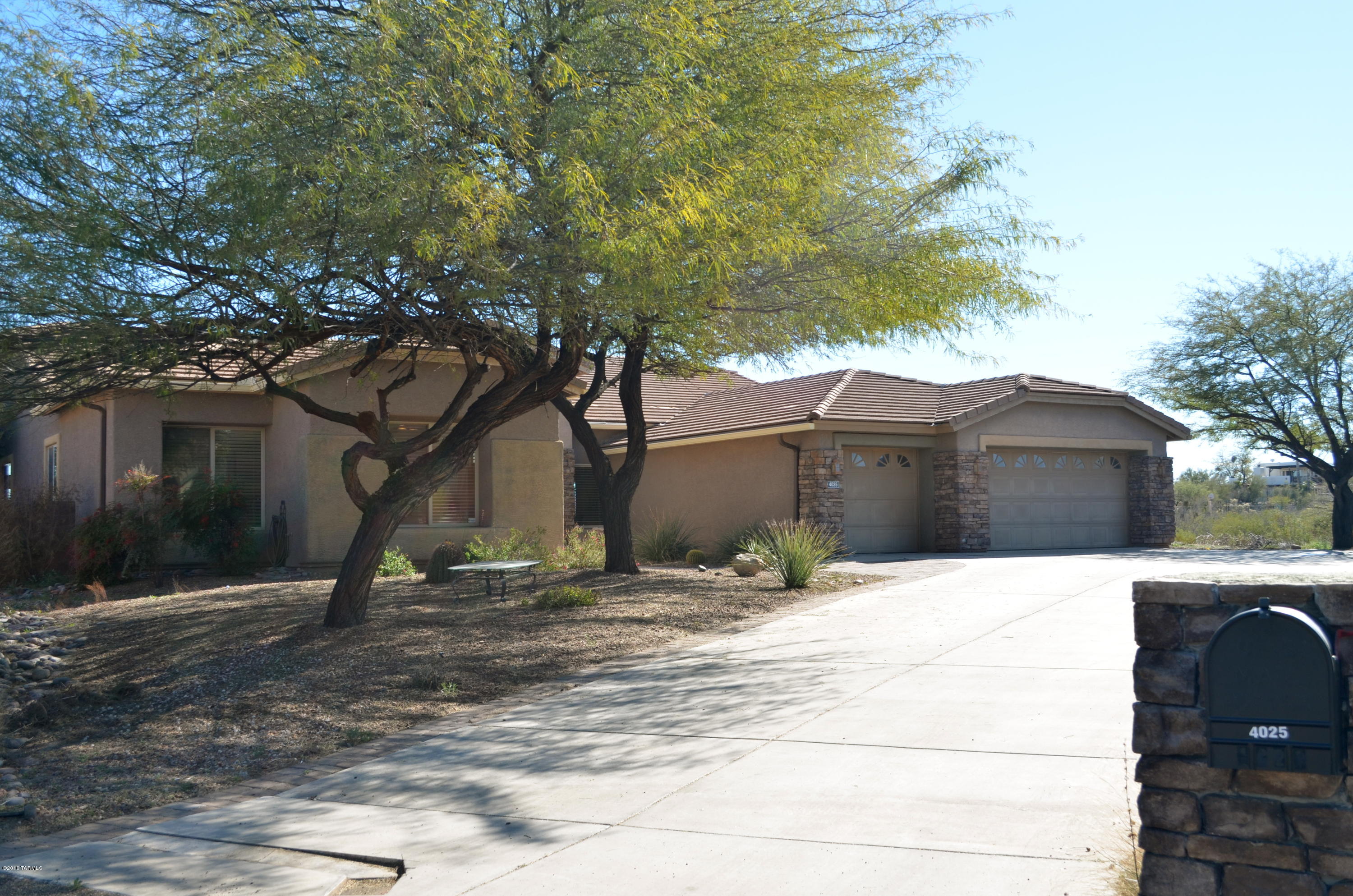 Southern Arizona living at its finest. Don't miss this premium home on premium lot. This total up to date home offers grand views and open living space. This beautiful community offers walking paths and community pool. House has its own sprinklers and wired for surround sound with ready built in speakers with jbl speakers. Don't miss gas fire place and gas grill and fire pit out side that makes this house the entertaining hot spot for the special gathering and holidays.  Wont last long