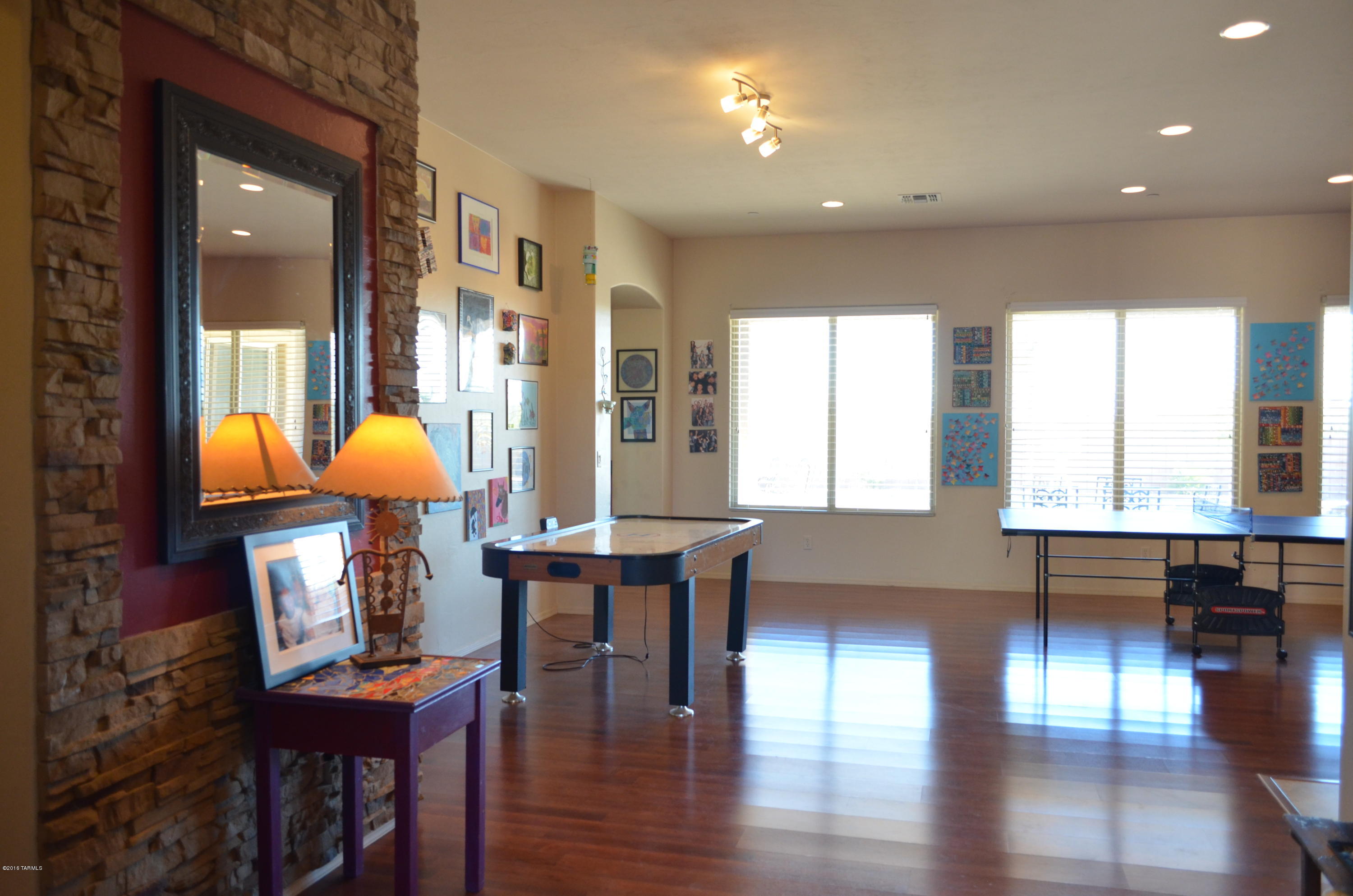 Agua Dulce (1-60) - Residential