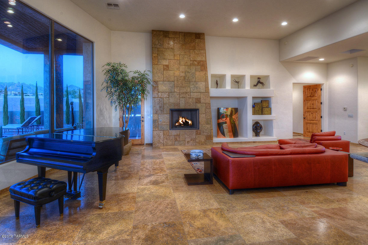 Sabino Mountain (1-290) - Residential