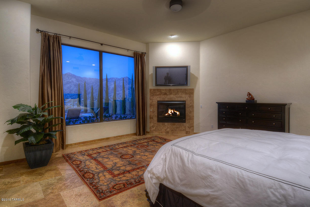 Sabino Mountain (1-290) - Residential