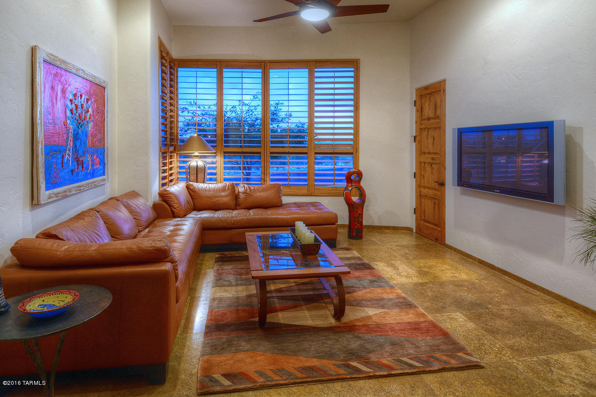 Sabino Mountain (1-290) - Residential