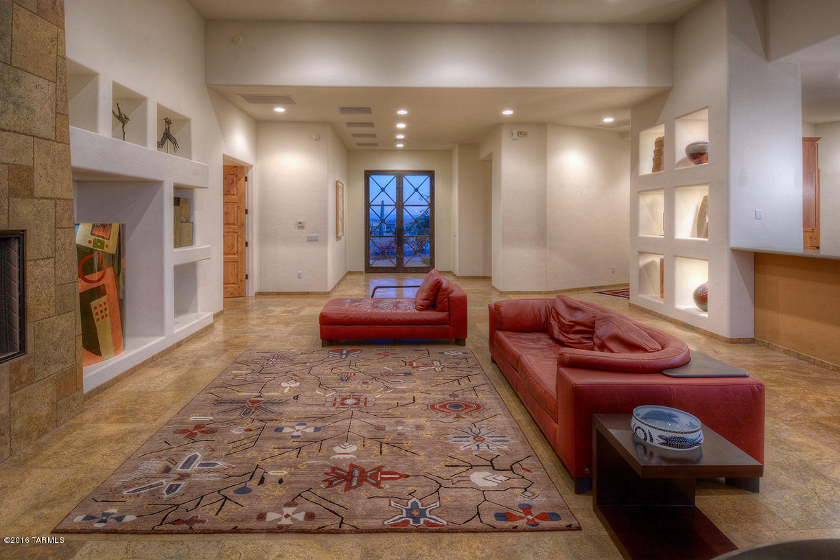 Sabino Mountain (1-290) - Residential