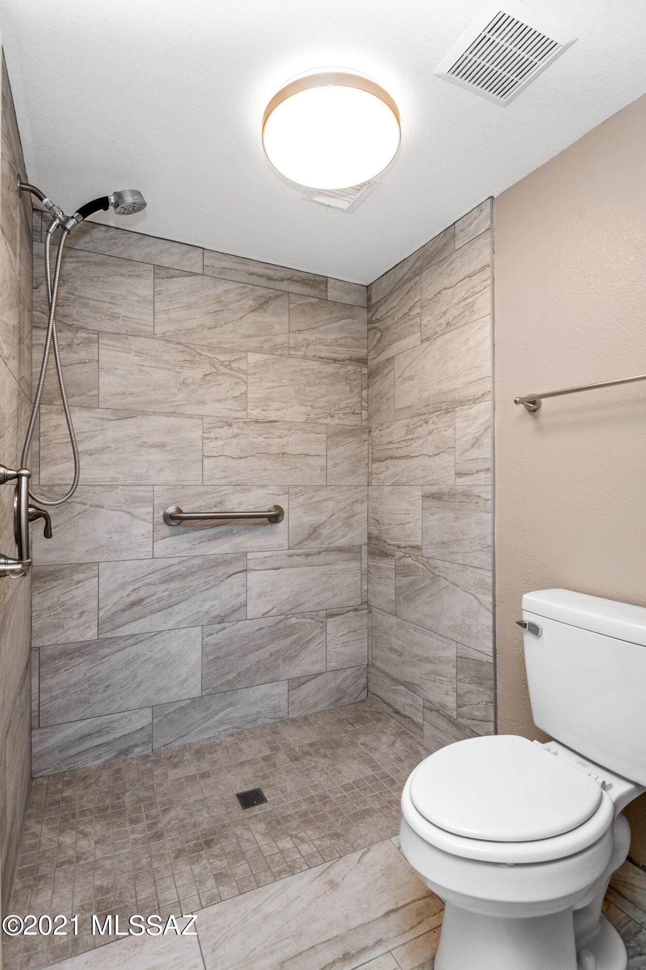 Villas at Sabino Canyon Condominiums - Residential