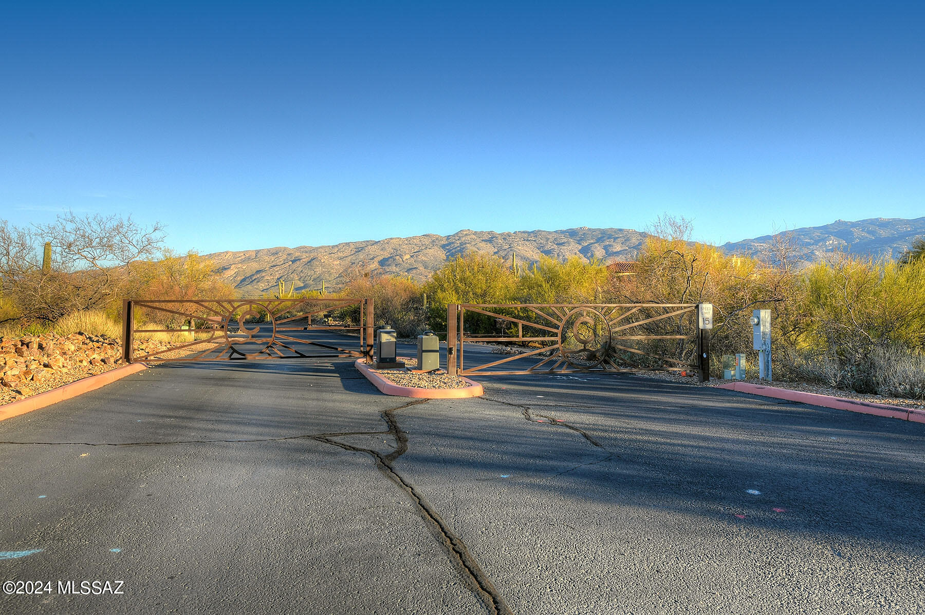 Coyote Creek (1-395) - Residential