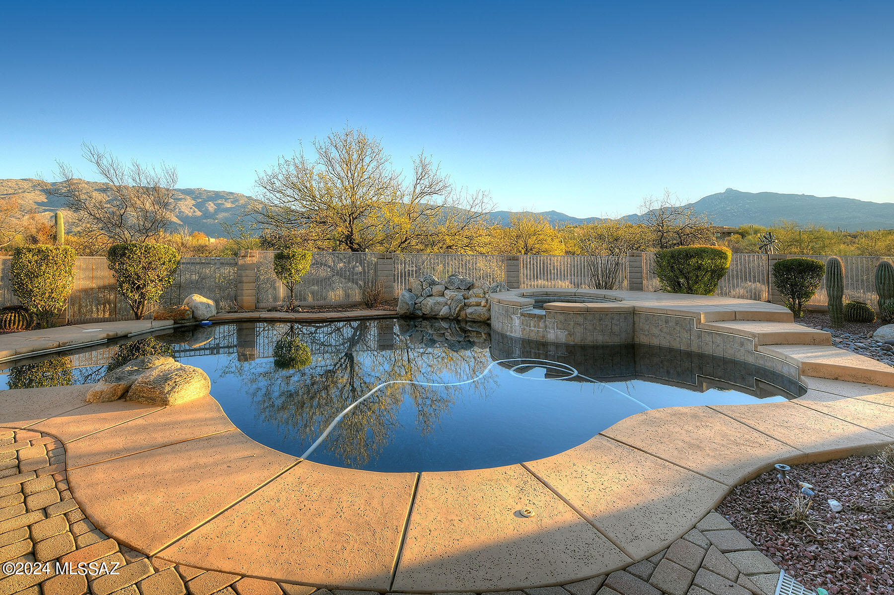 Coyote Creek (1-395) - Residential
