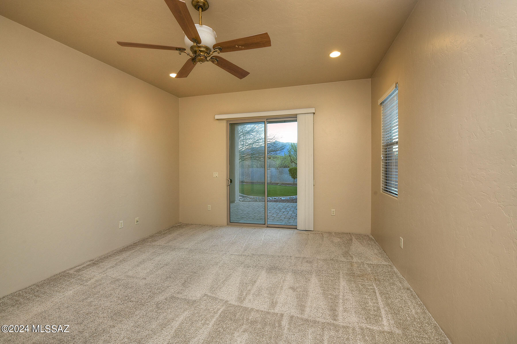 Coyote Creek (1-395) - Residential
