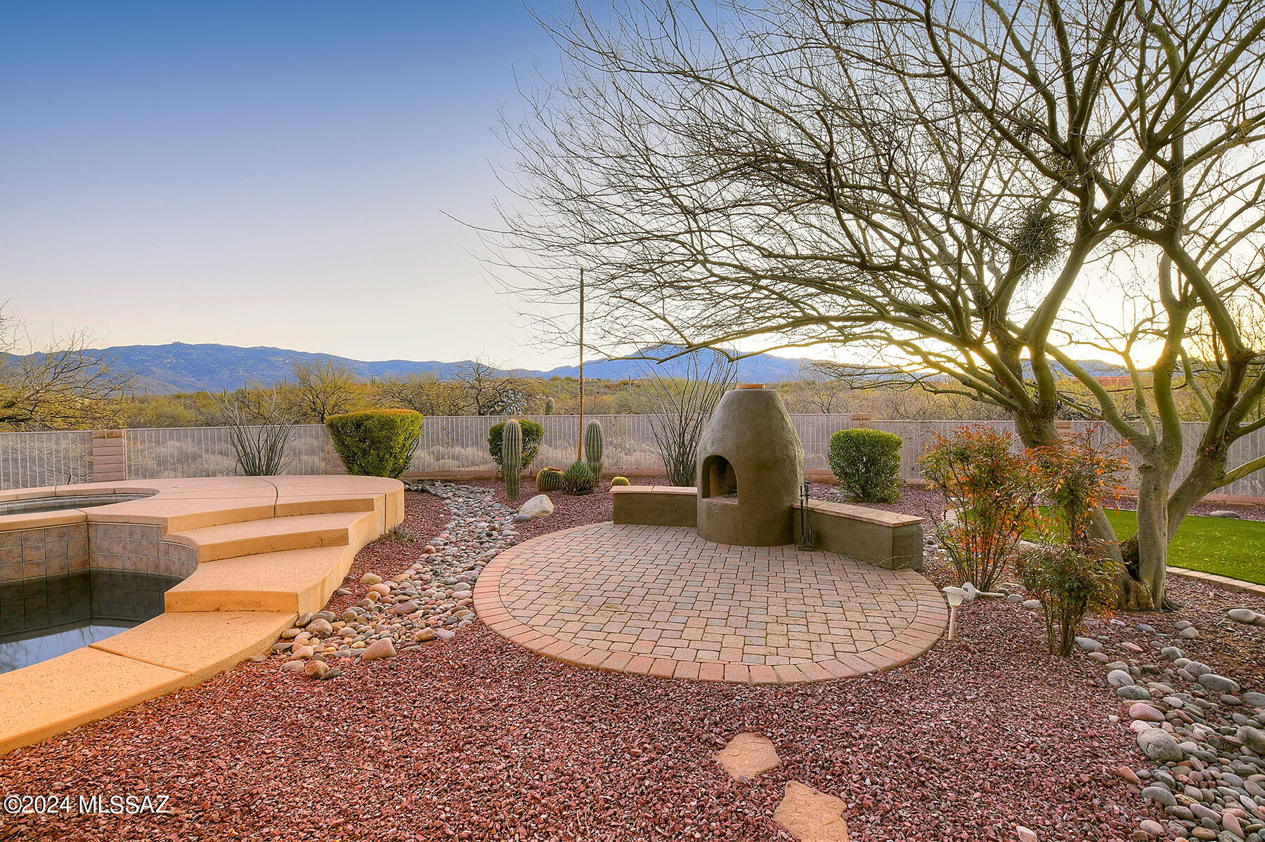Coyote Creek (1-395) - Residential