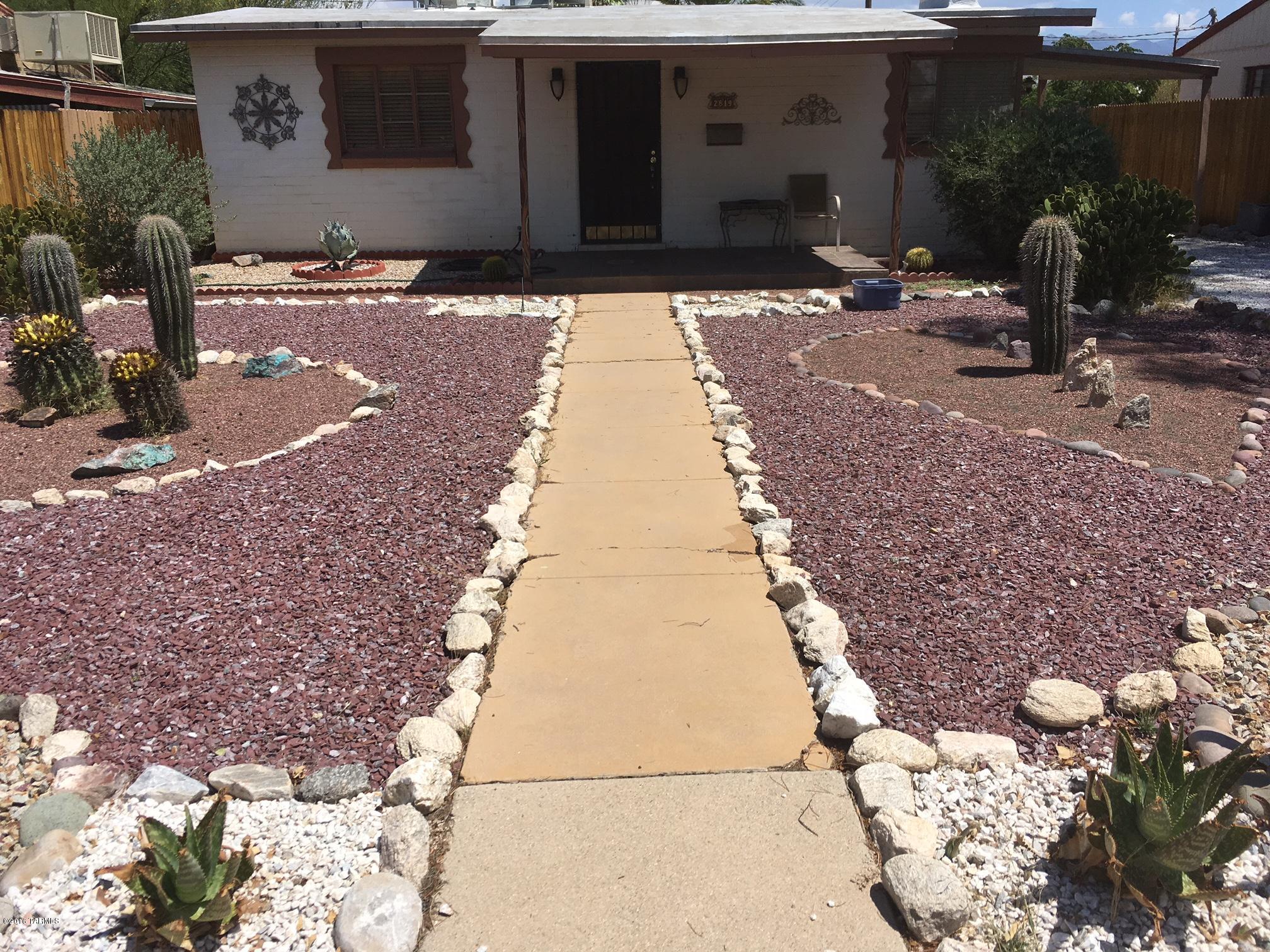 Country Club Manor - Residential Lease