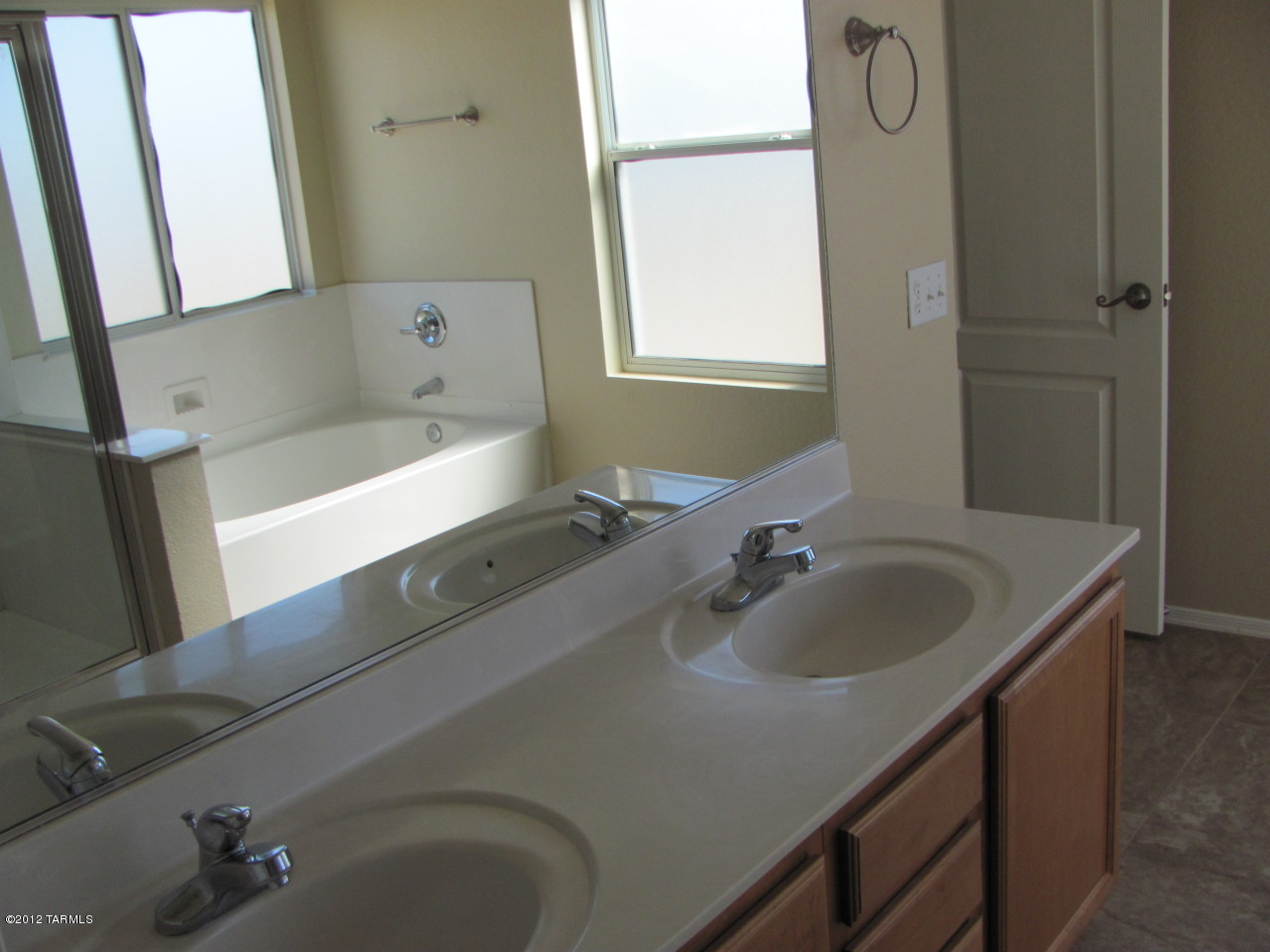 La Cholla Bluffs - Residential Lease