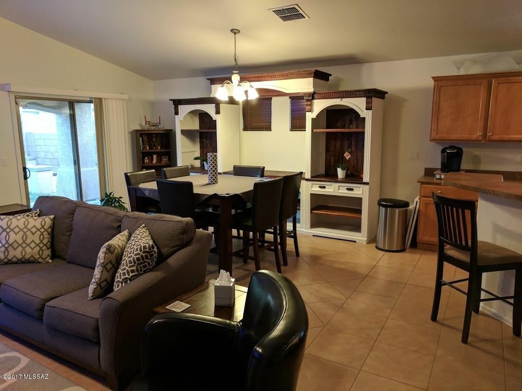 Desert Willow Estates (1-110) - Residential Lease