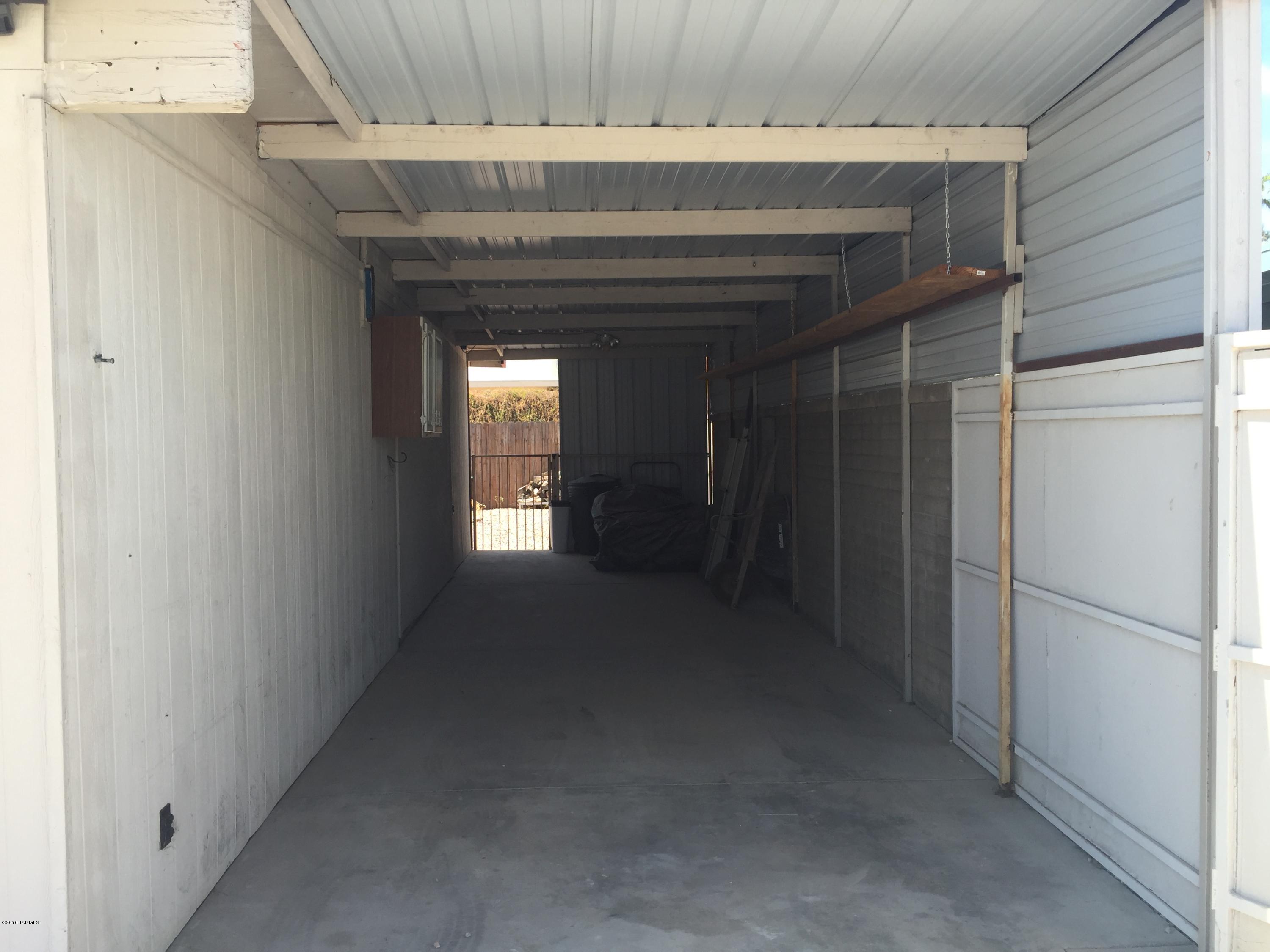 Broadway East (1-112) - Residential
