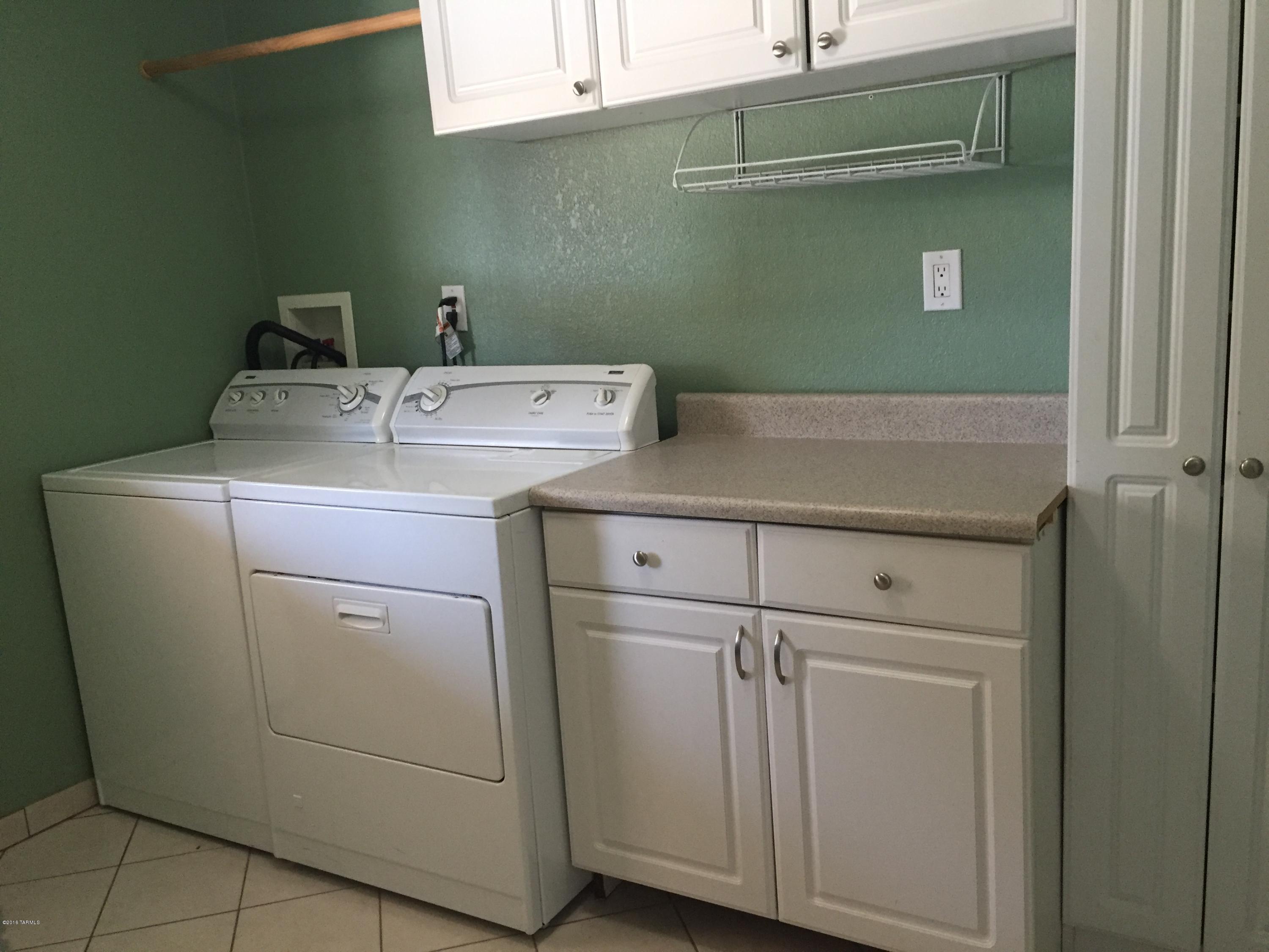 Broadway East (1-112) - Residential