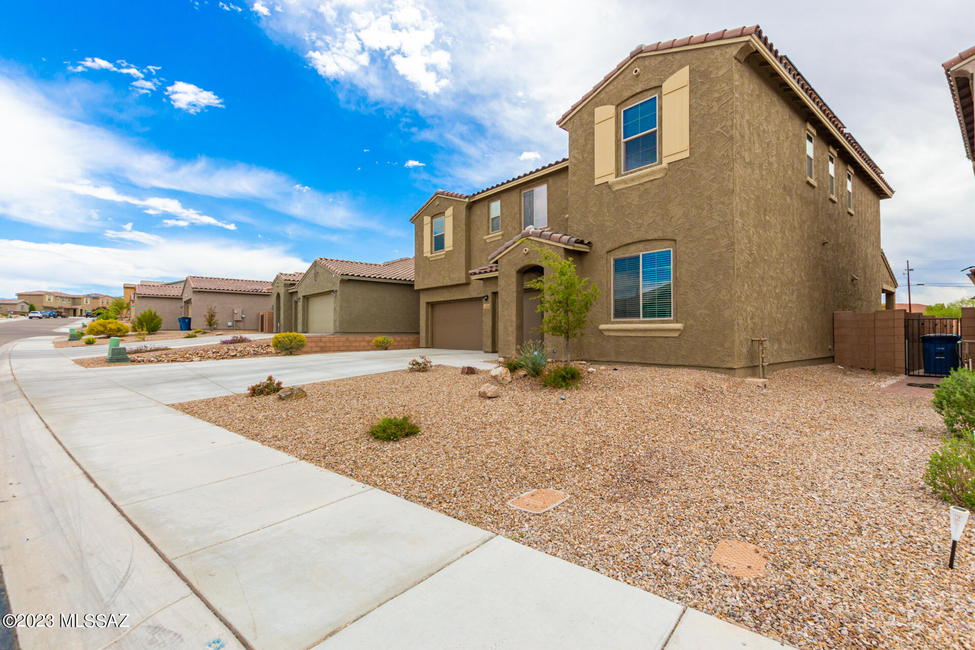 Desert Oasis At Twin Peaks - Residential