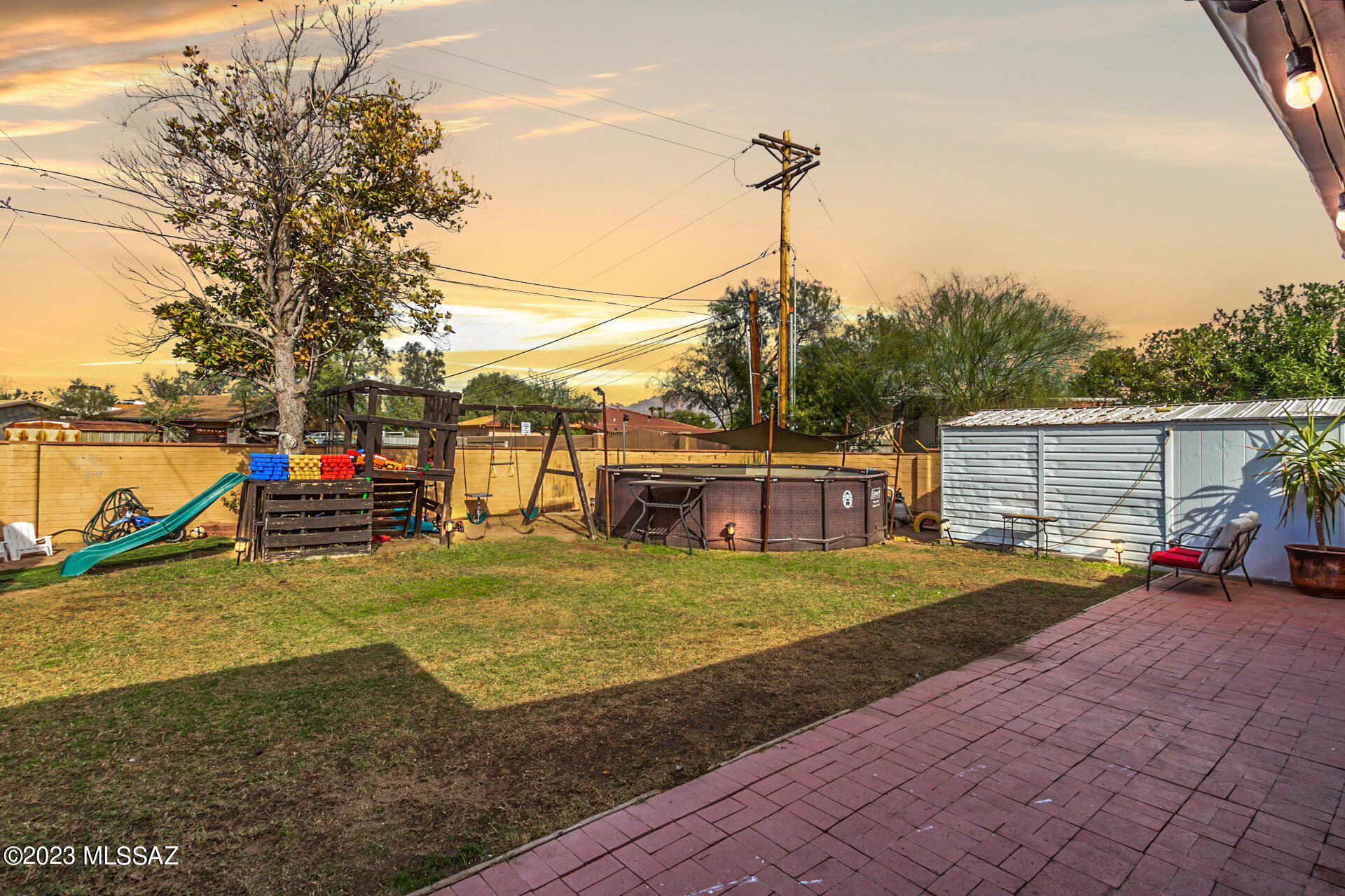 Flowing Wells Est. - Residential