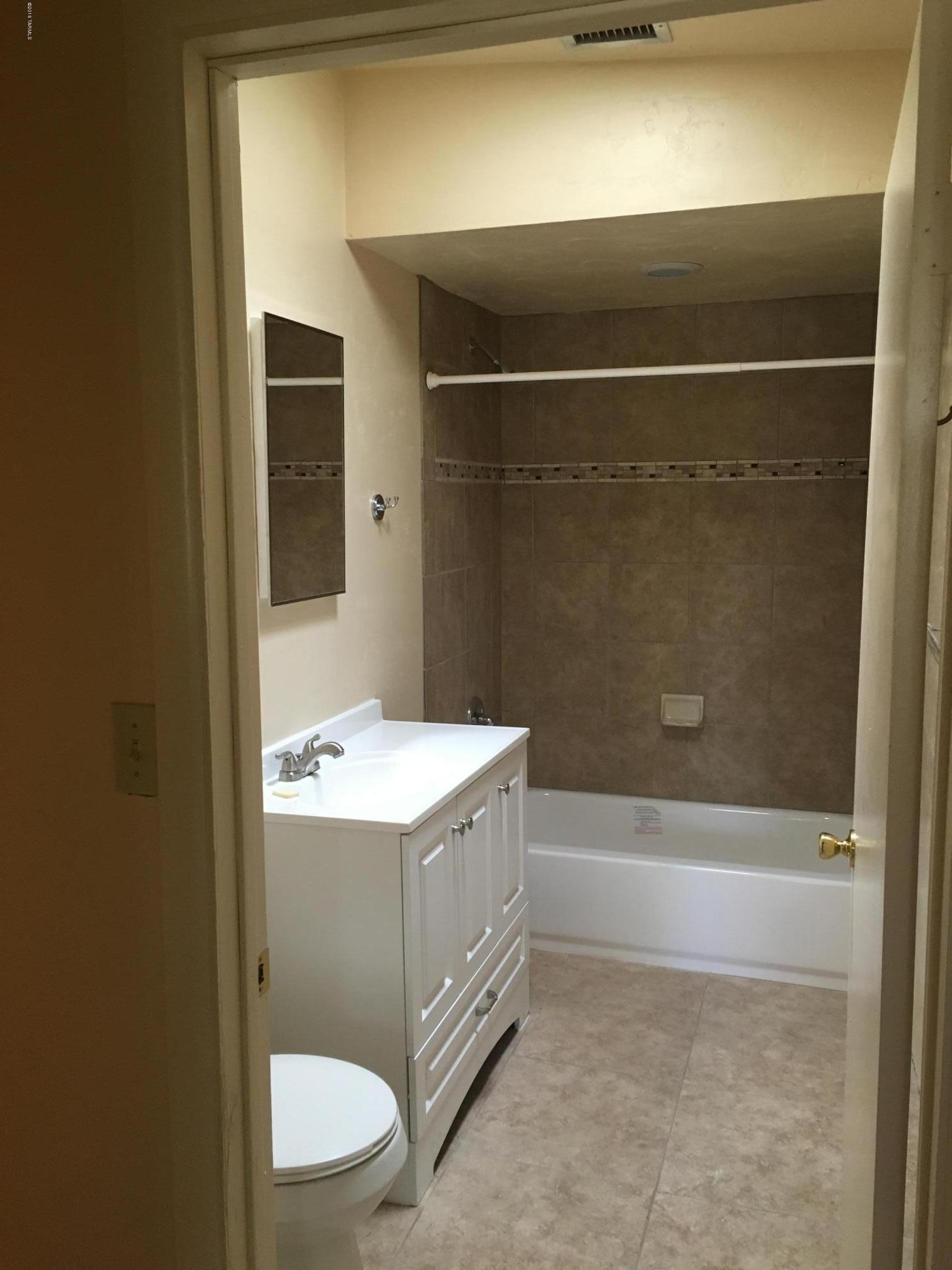Unsubdivided - Residential Lease