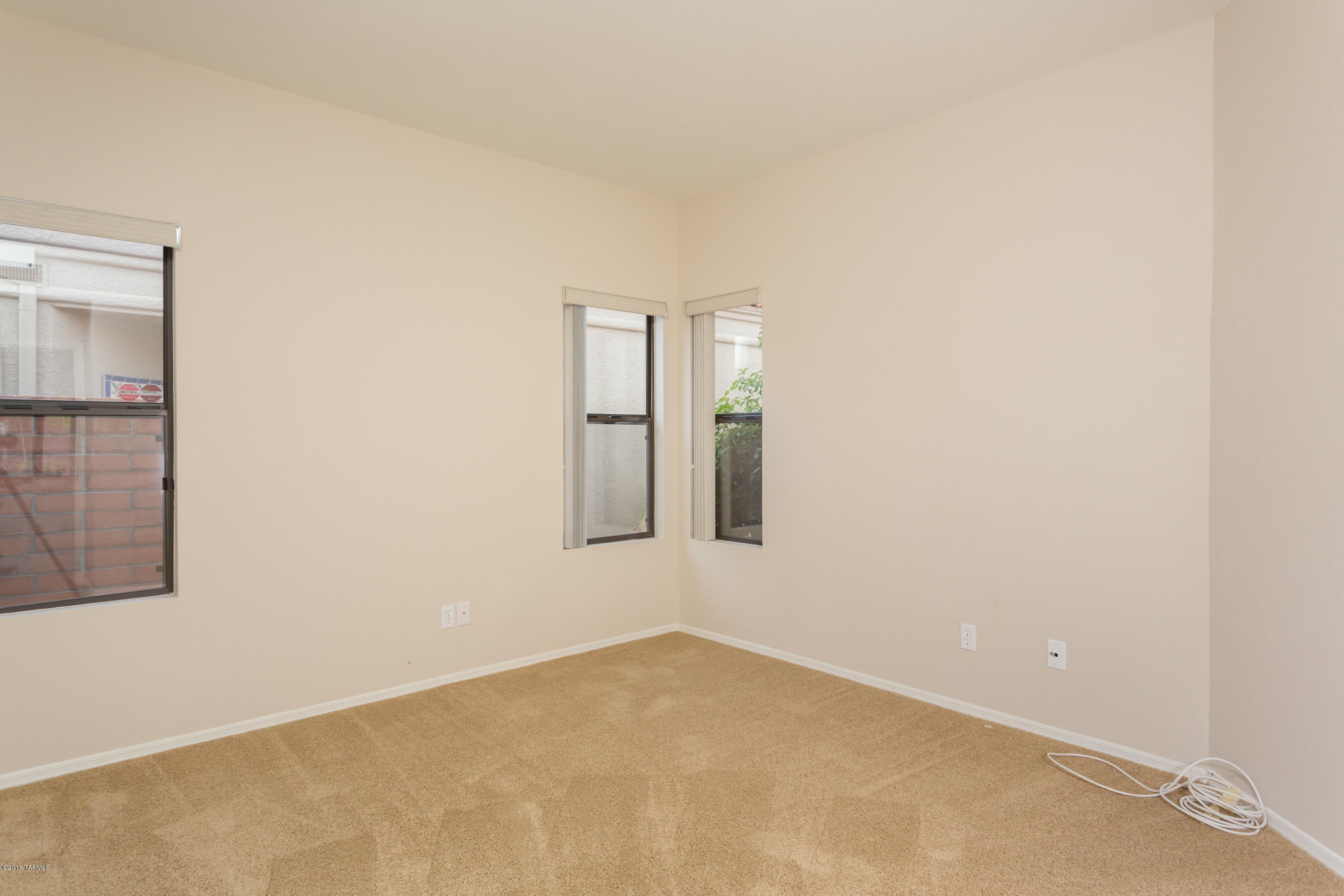 Sunrise Presidio East (1-87) - Residential Lease