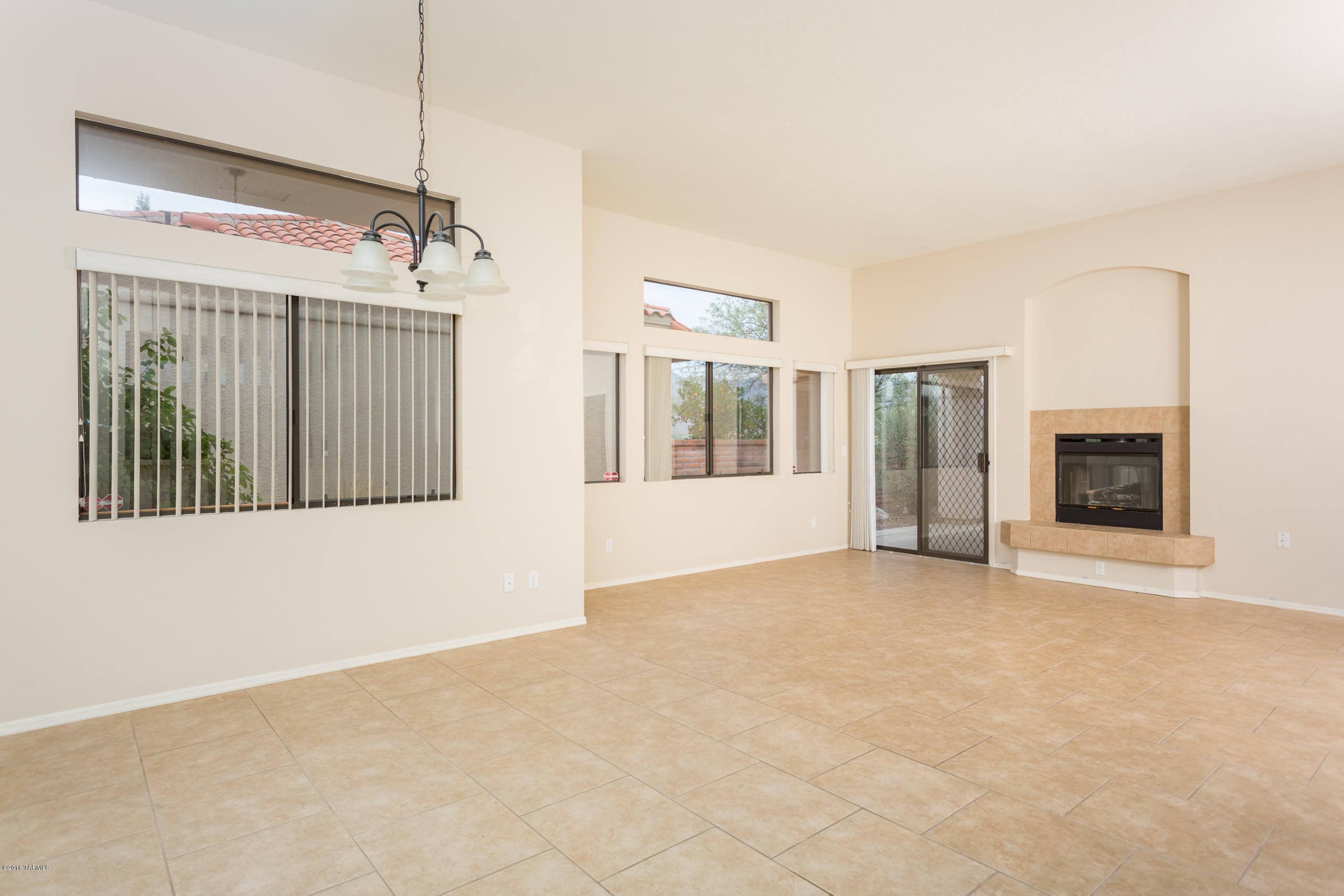 Sunrise Presidio East (1-87) - Residential Lease