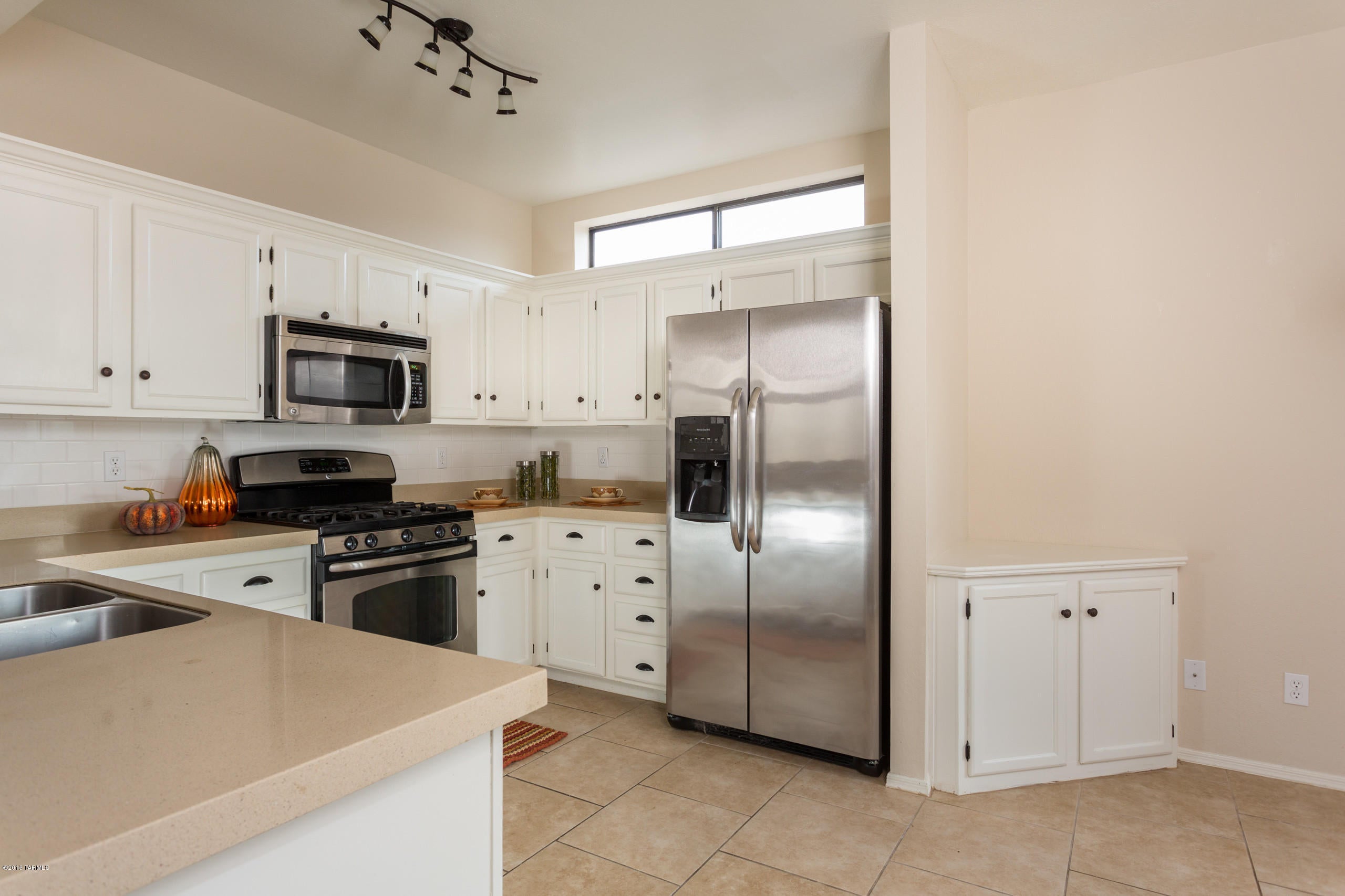 Sunrise Presidio East (1-87) - Residential Lease