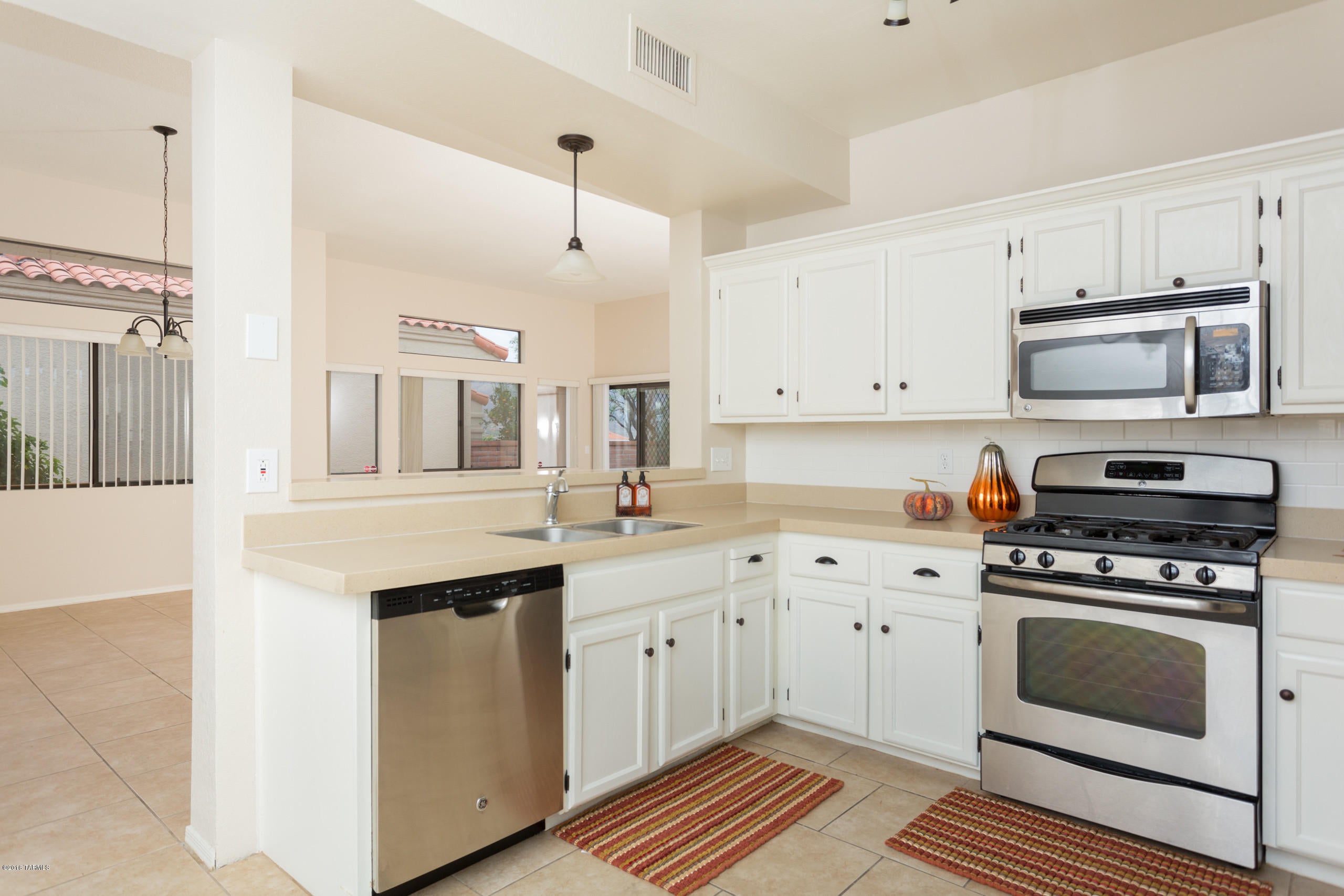 Sunrise Presidio East (1-87) - Residential Lease