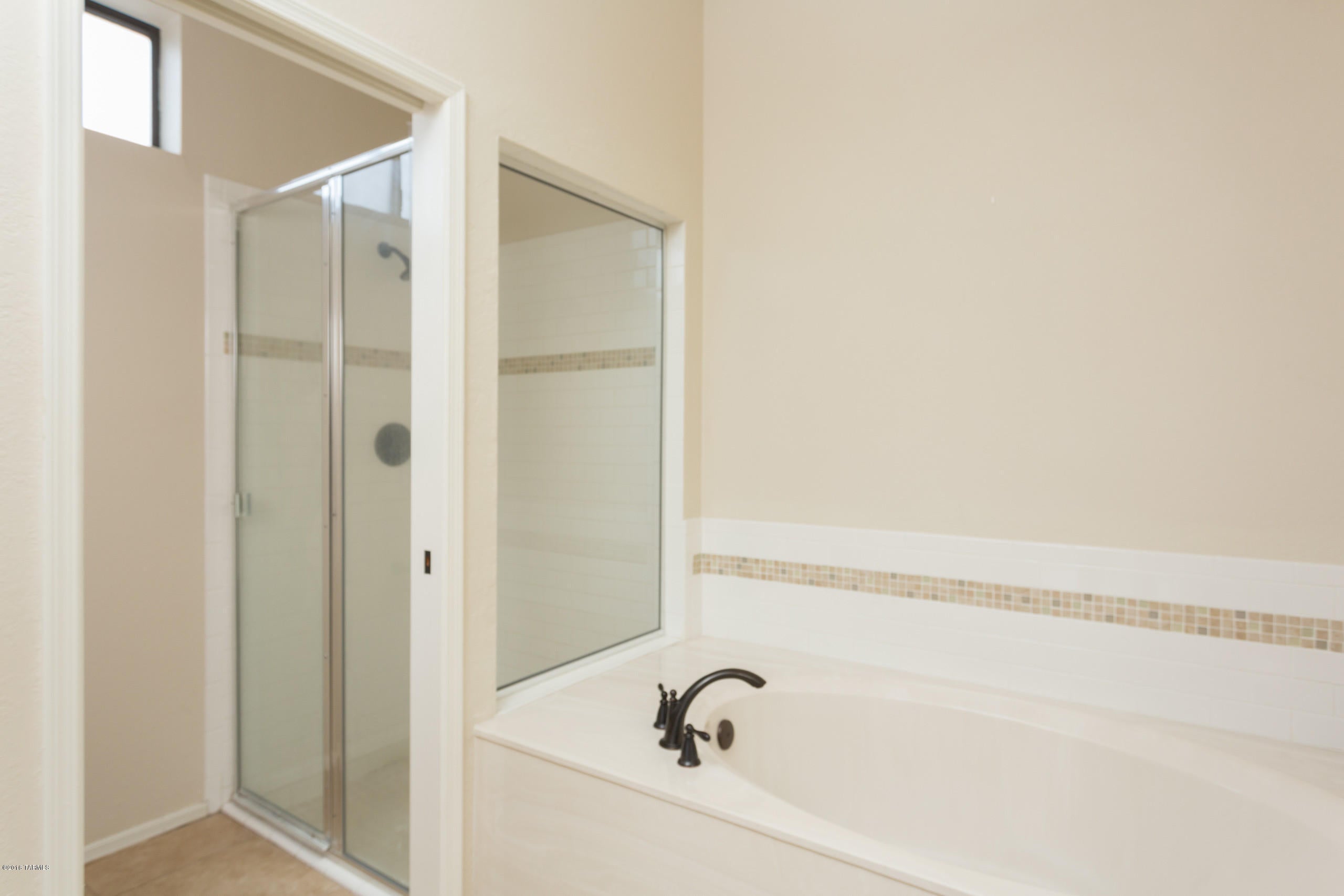 Sunrise Presidio East (1-87) - Residential Lease