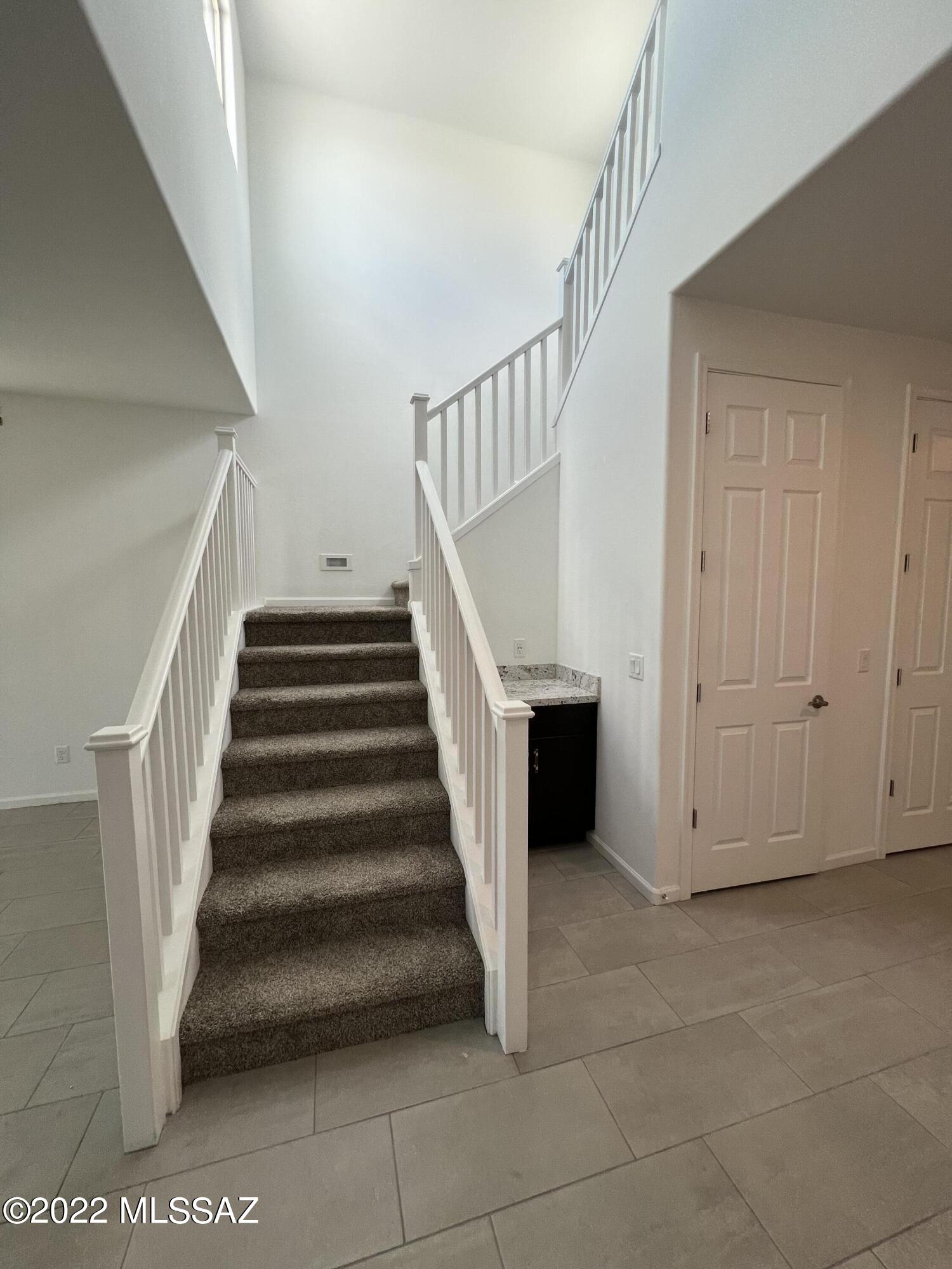 Mountain Vista Ridge - Residential Lease