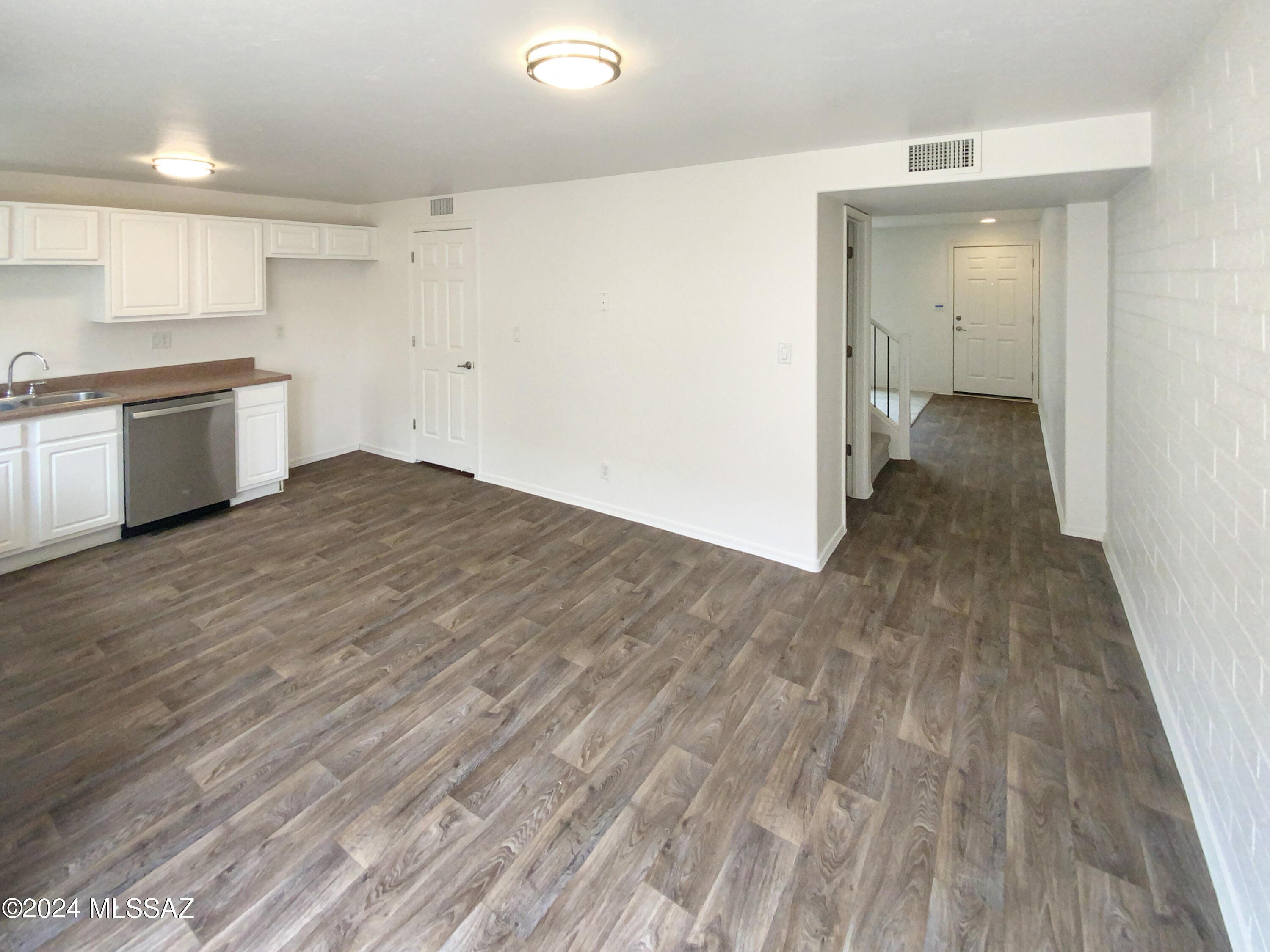 Villa Venice Condos - Residential