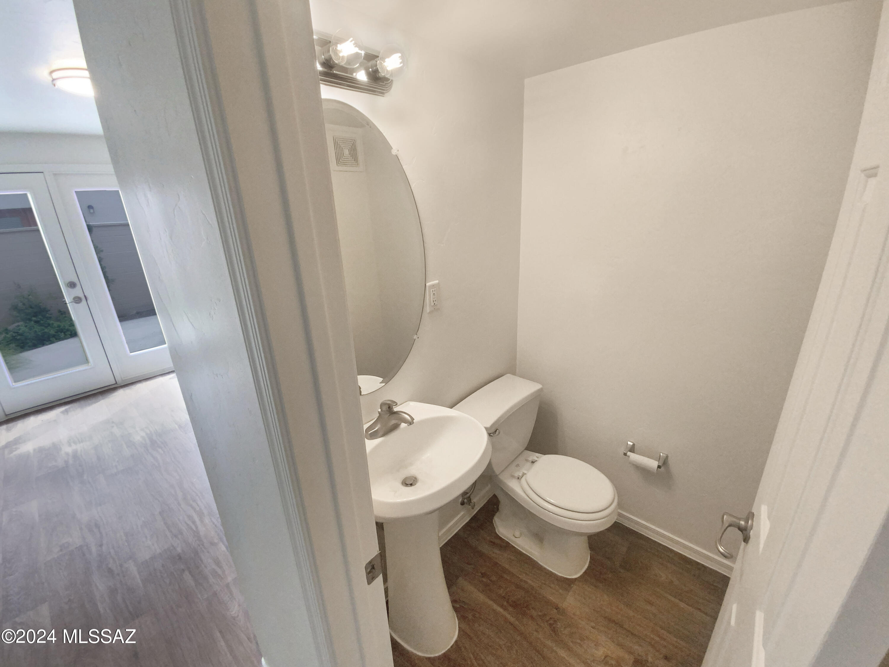Villa Venice Condos - Residential