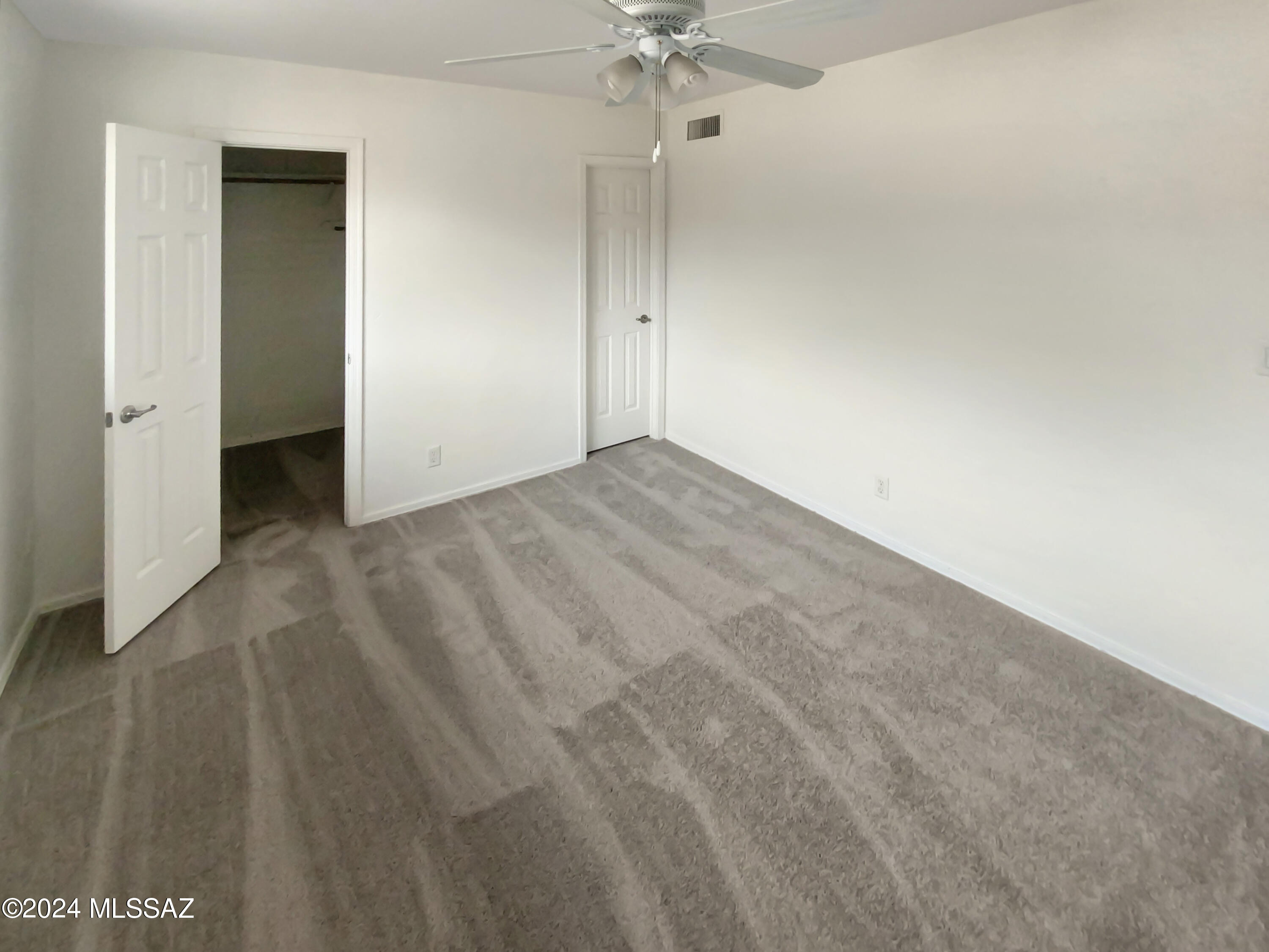 Villa Venice Condos - Residential